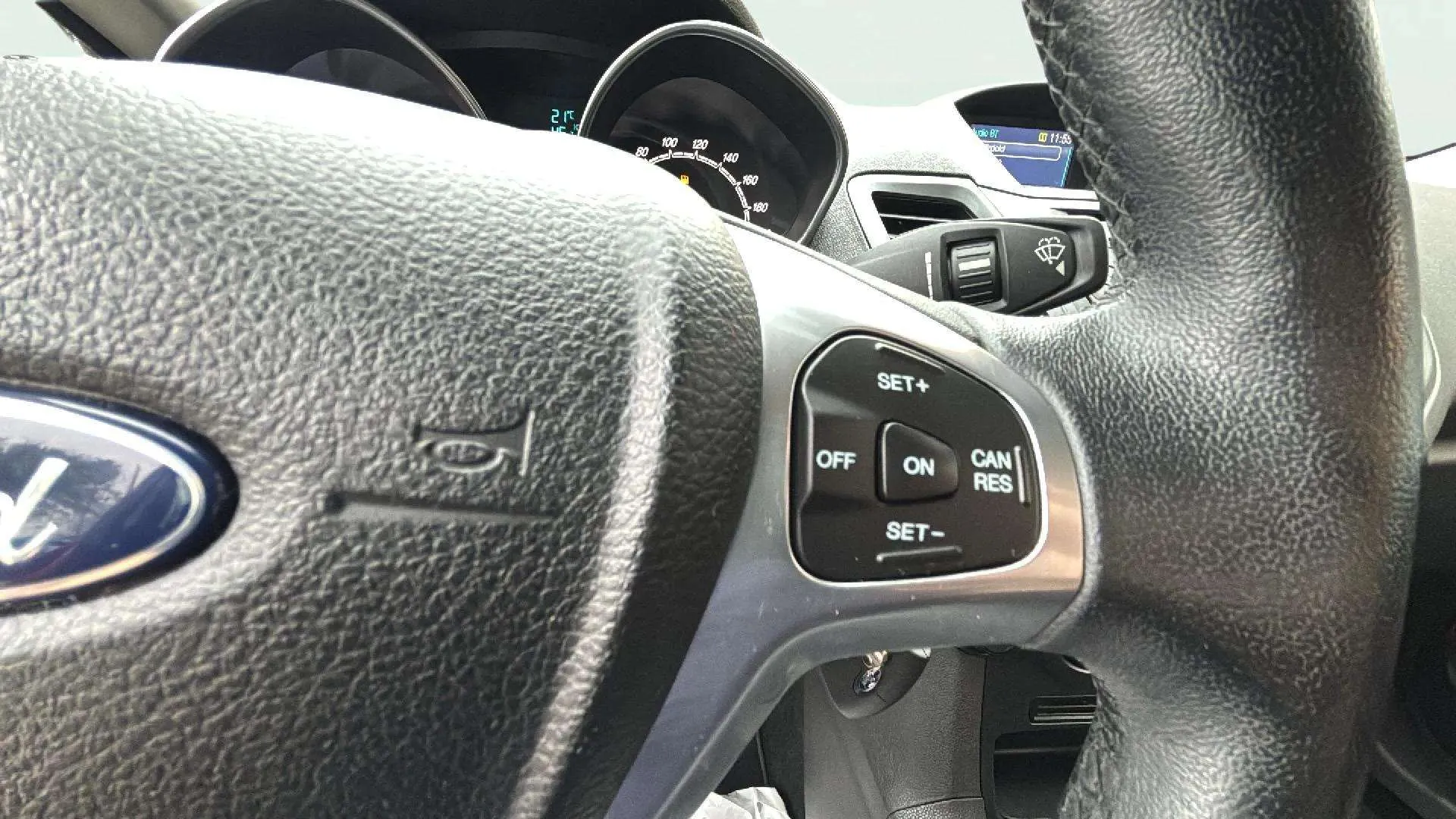 Ford Fiesta 1.5 TDCi Trend - foto 32