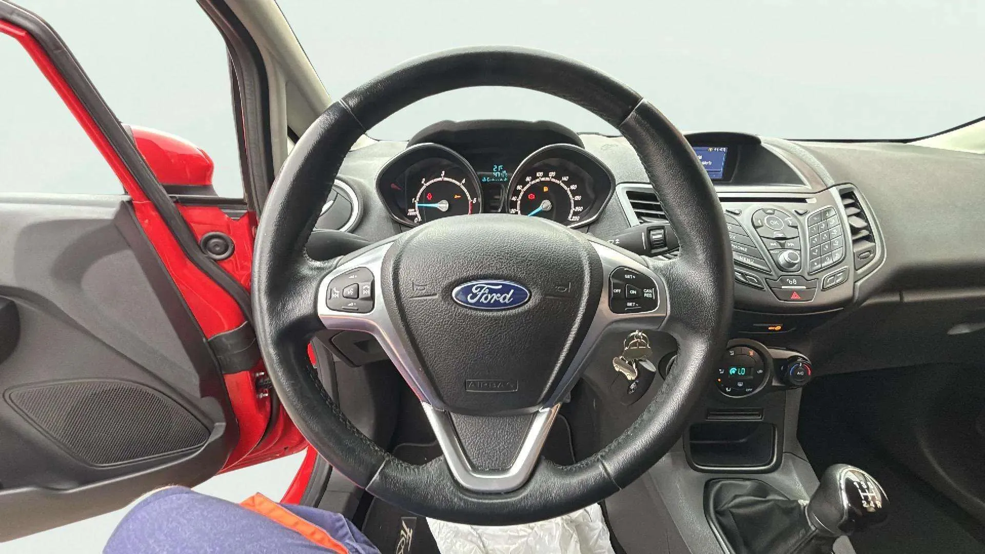 Ford Fiesta 1.5 TDCi Trend - foto 23