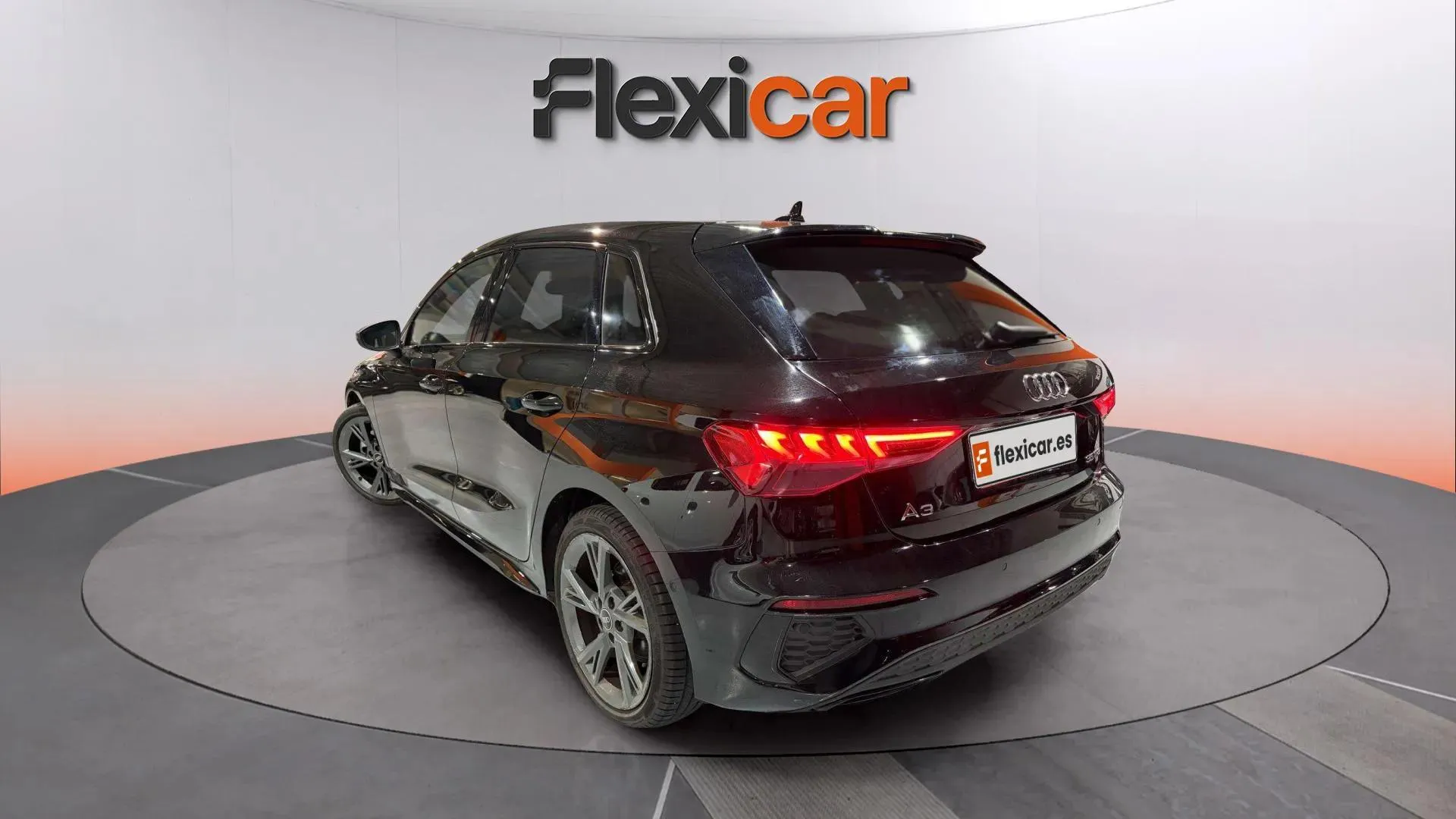 Audi A3 Sportback Black line 35 TFSI S tro - foto 5