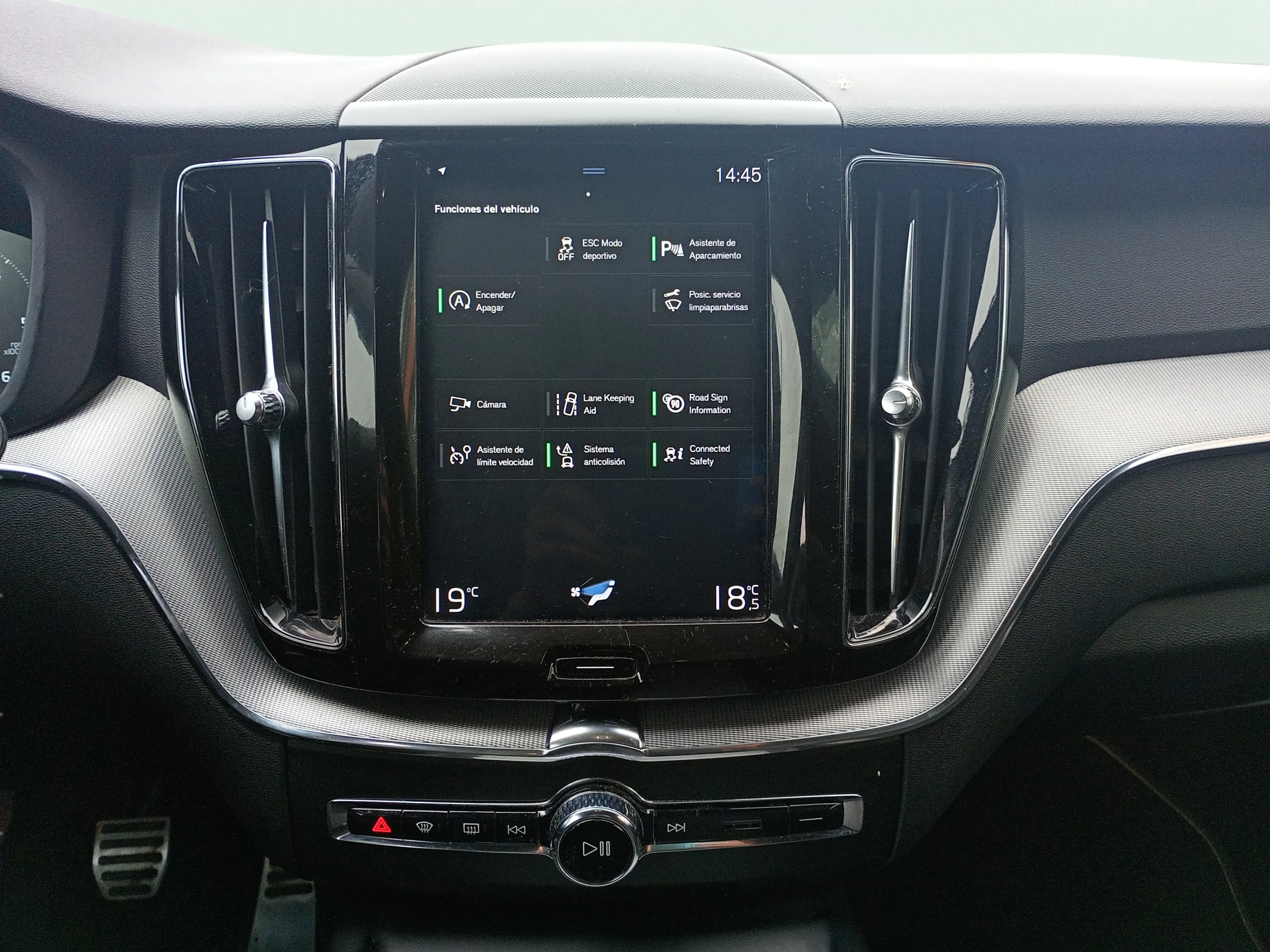Volvo XC60 2.0 D3 R-Design - foto 14