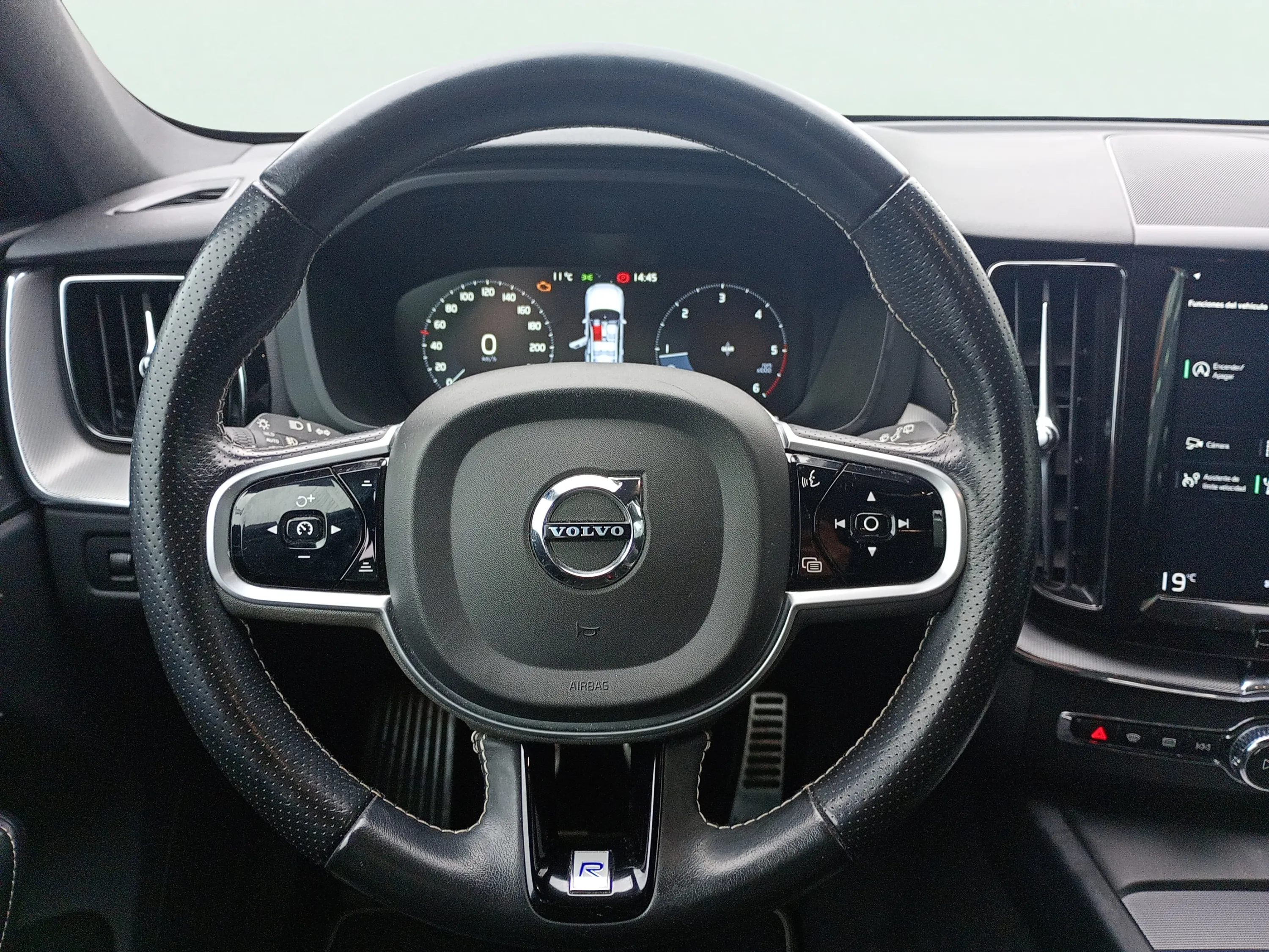 Volvo XC60 2.0 D3 R-Design - foto 10