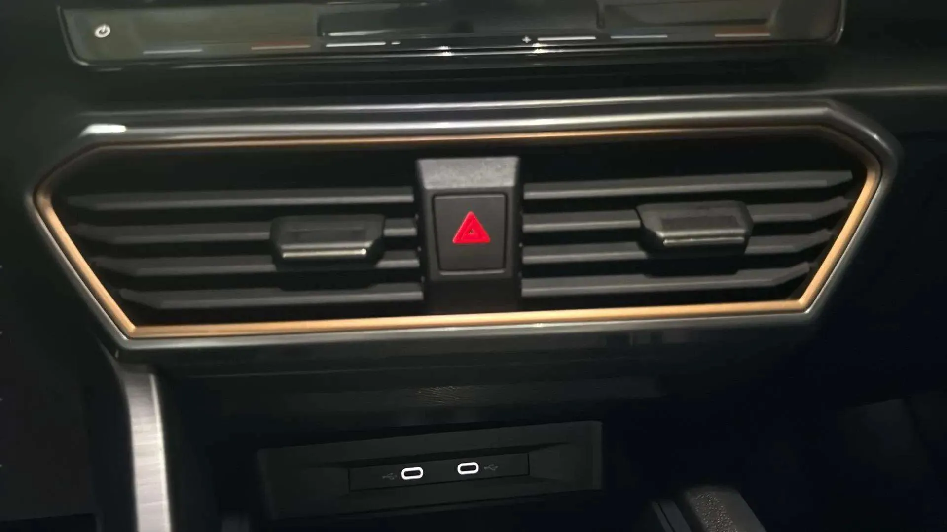Cupra León 2.0 TSI DSG - foto 29