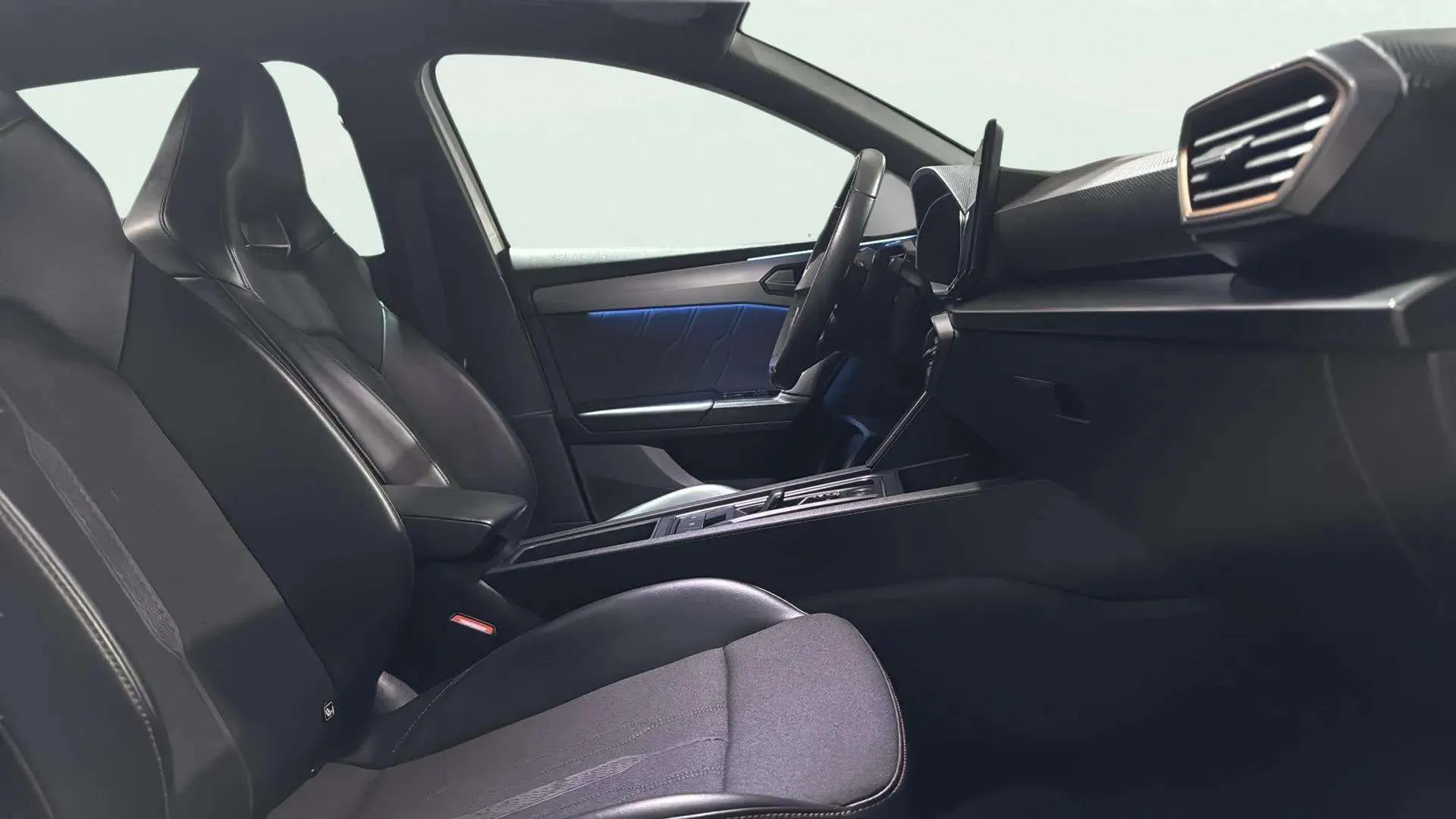 Cupra León 2.0 TSI DSG - foto 27