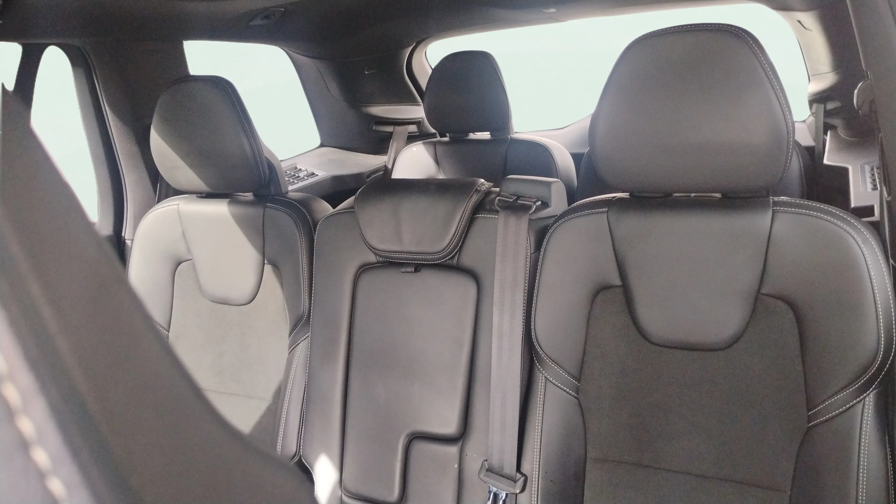 Volvo XC90 2.0 T8 AWD Recharge R-Design - foto 12
