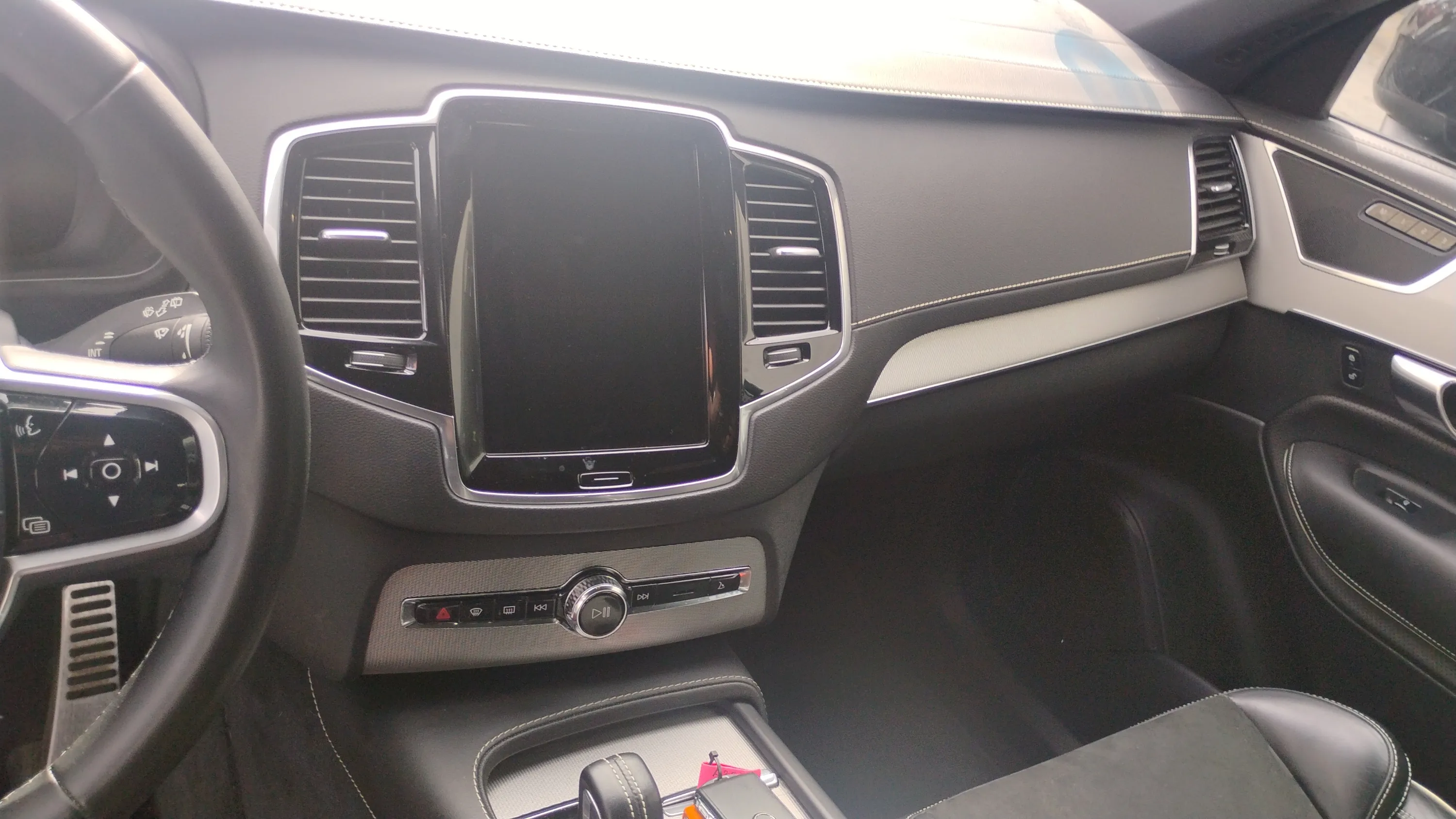 Volvo XC90 2.0 T8 AWD Recharge R-Design - foto 7
