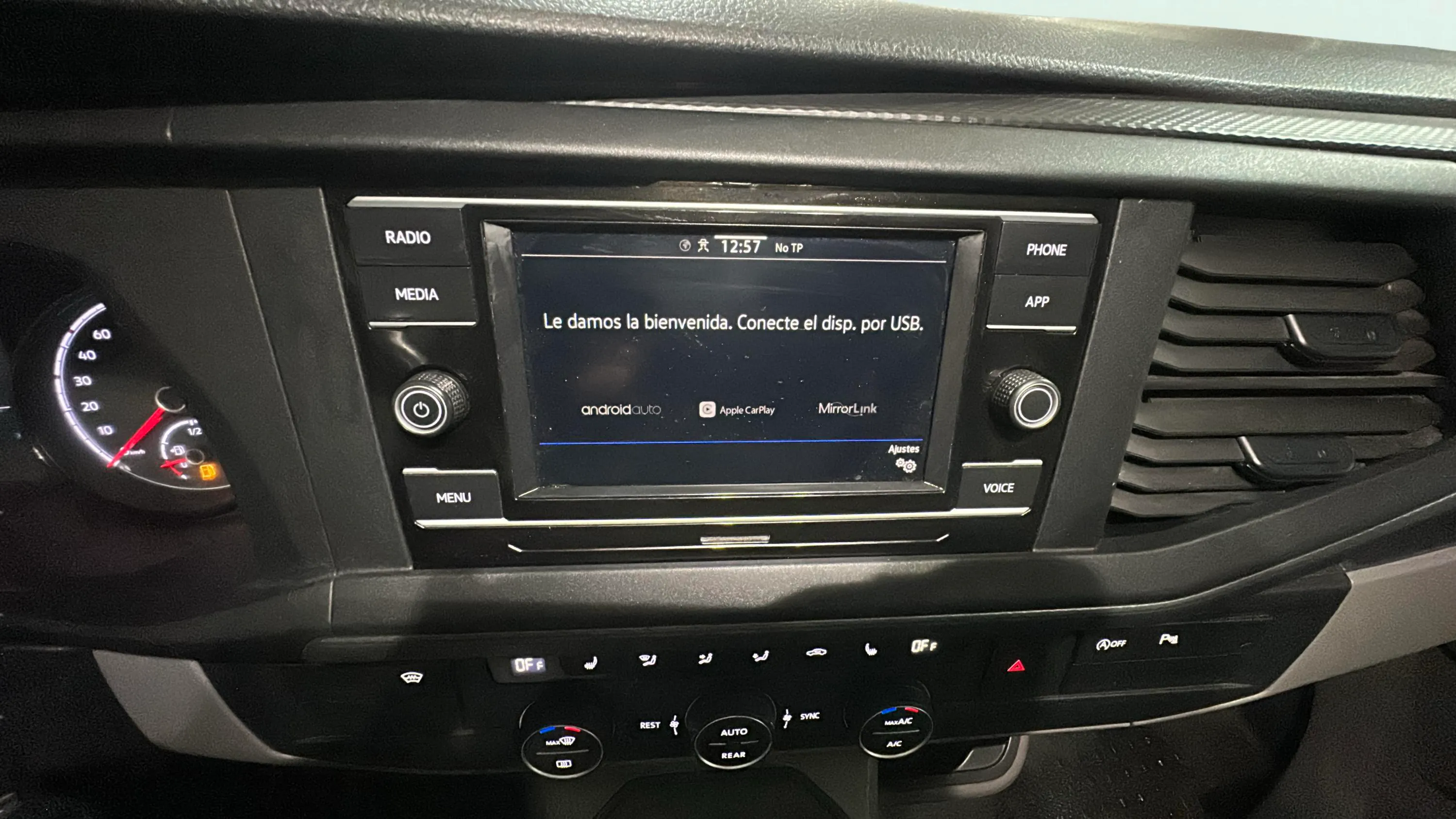 Volkswagen Caravelle Origin Larga 2.0 TDI BMT DSG - foto 16