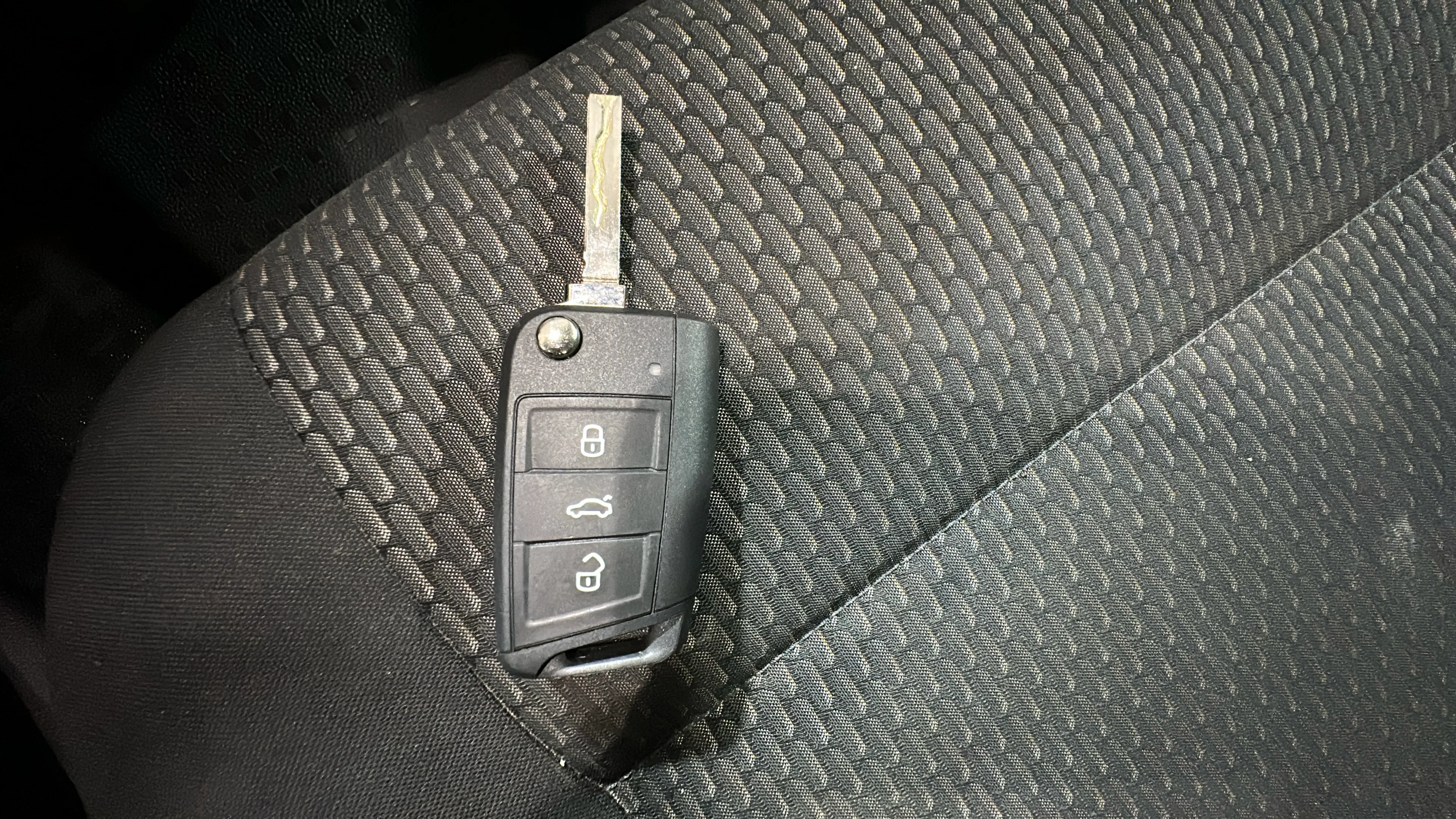 Volkswagen Caravelle Origin Larga 2.0 TDI BMT DSG - foto 19