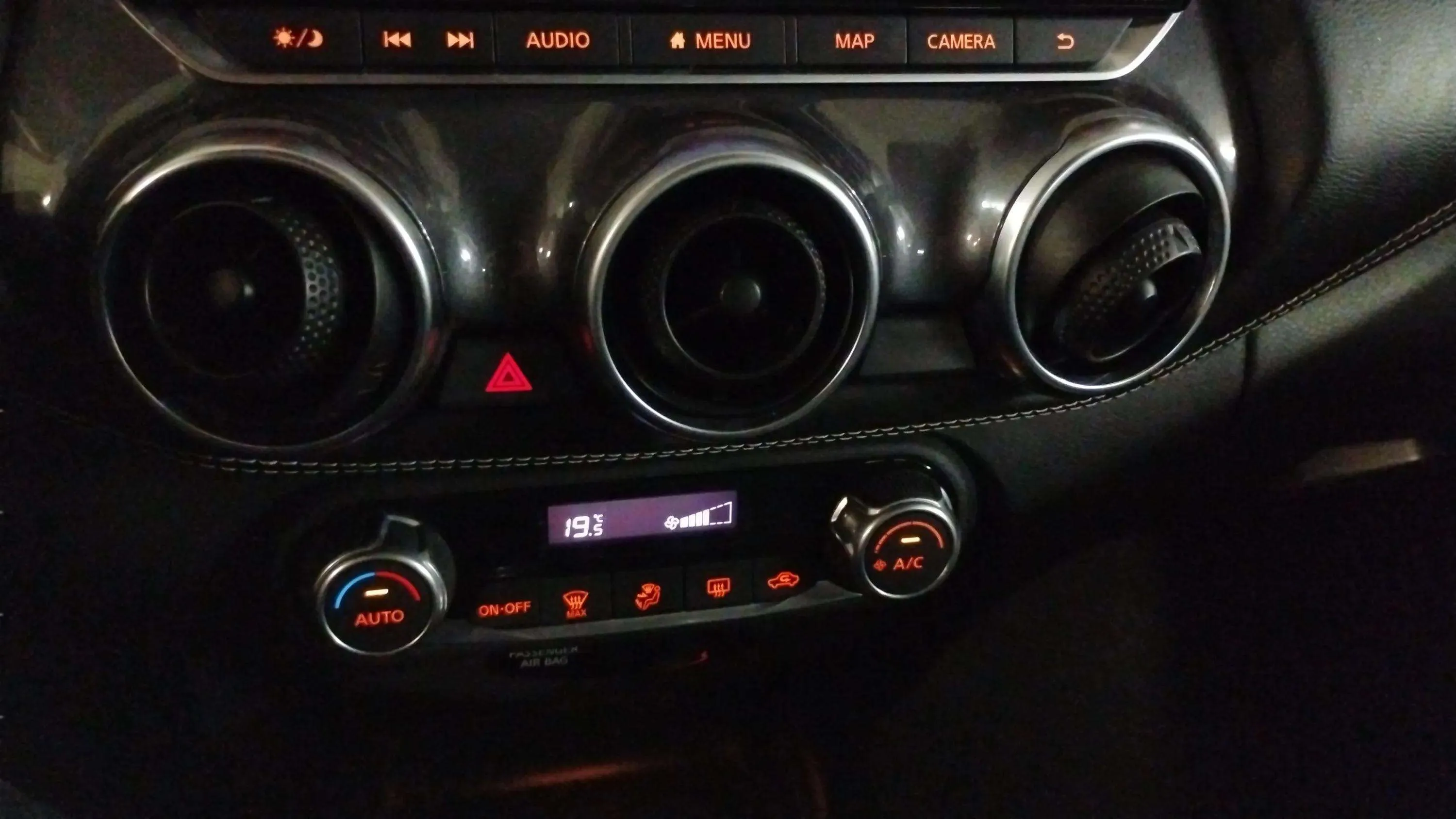 Nissan Juke DIG-T Tekna - foto 27