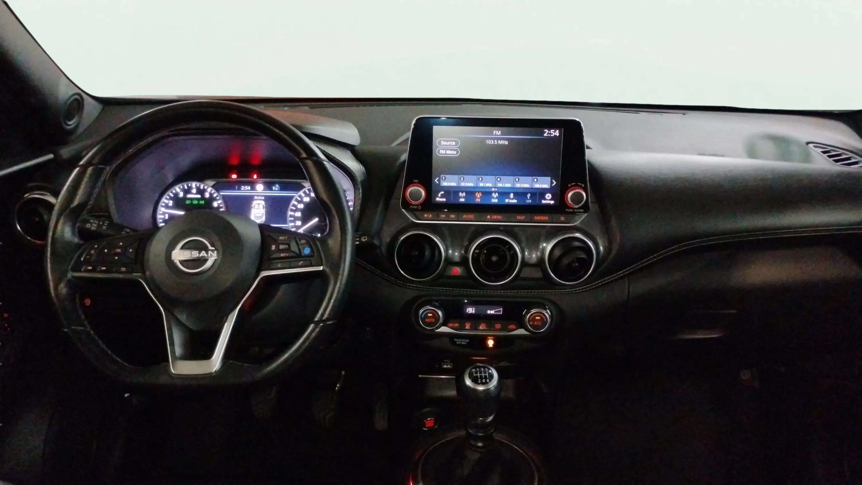 Nissan Juke DIG-T Tekna - foto 18