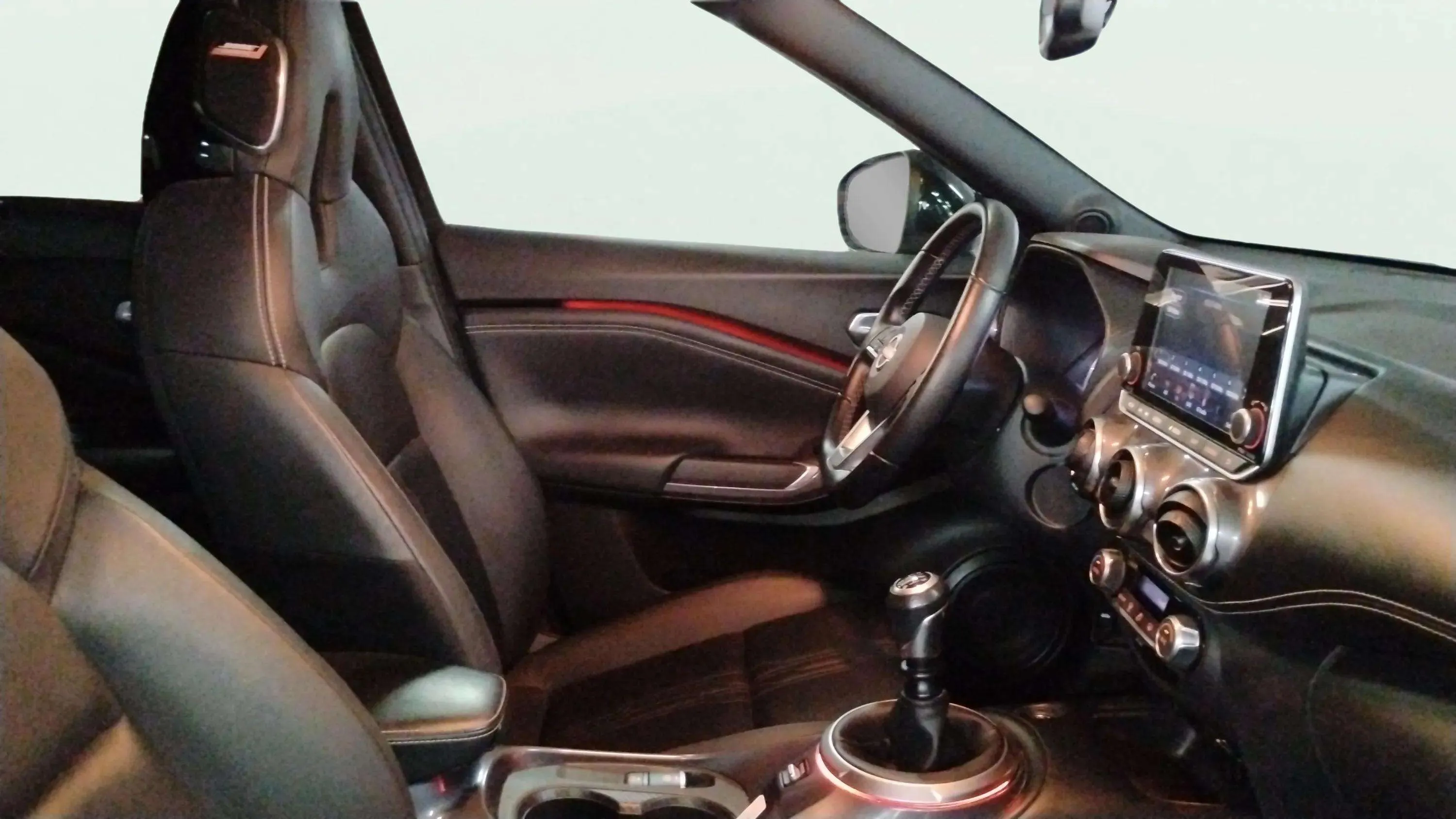 Nissan Juke DIG-T Tekna - foto 10