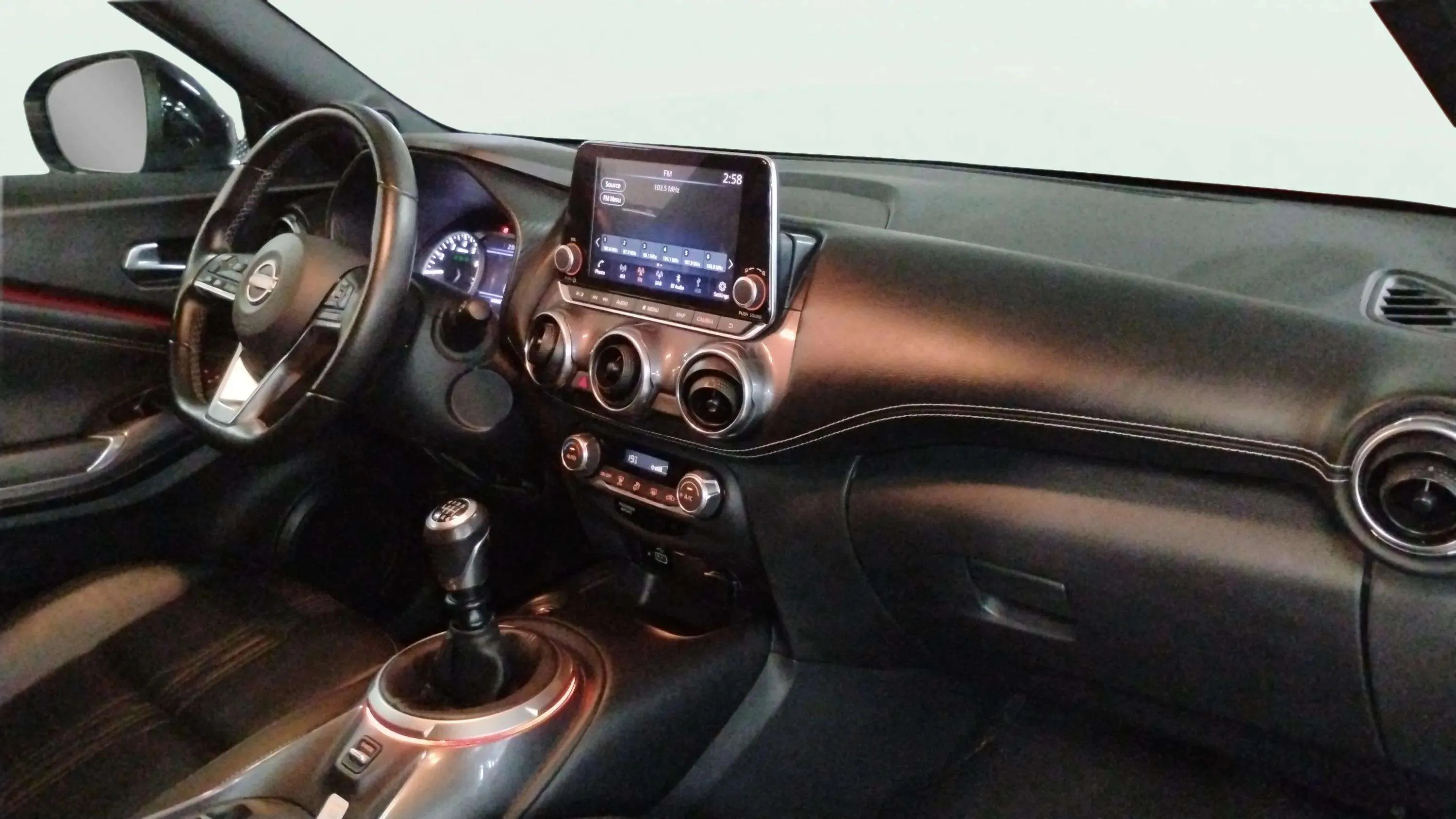 Nissan Juke DIG-T Tekna - foto 9