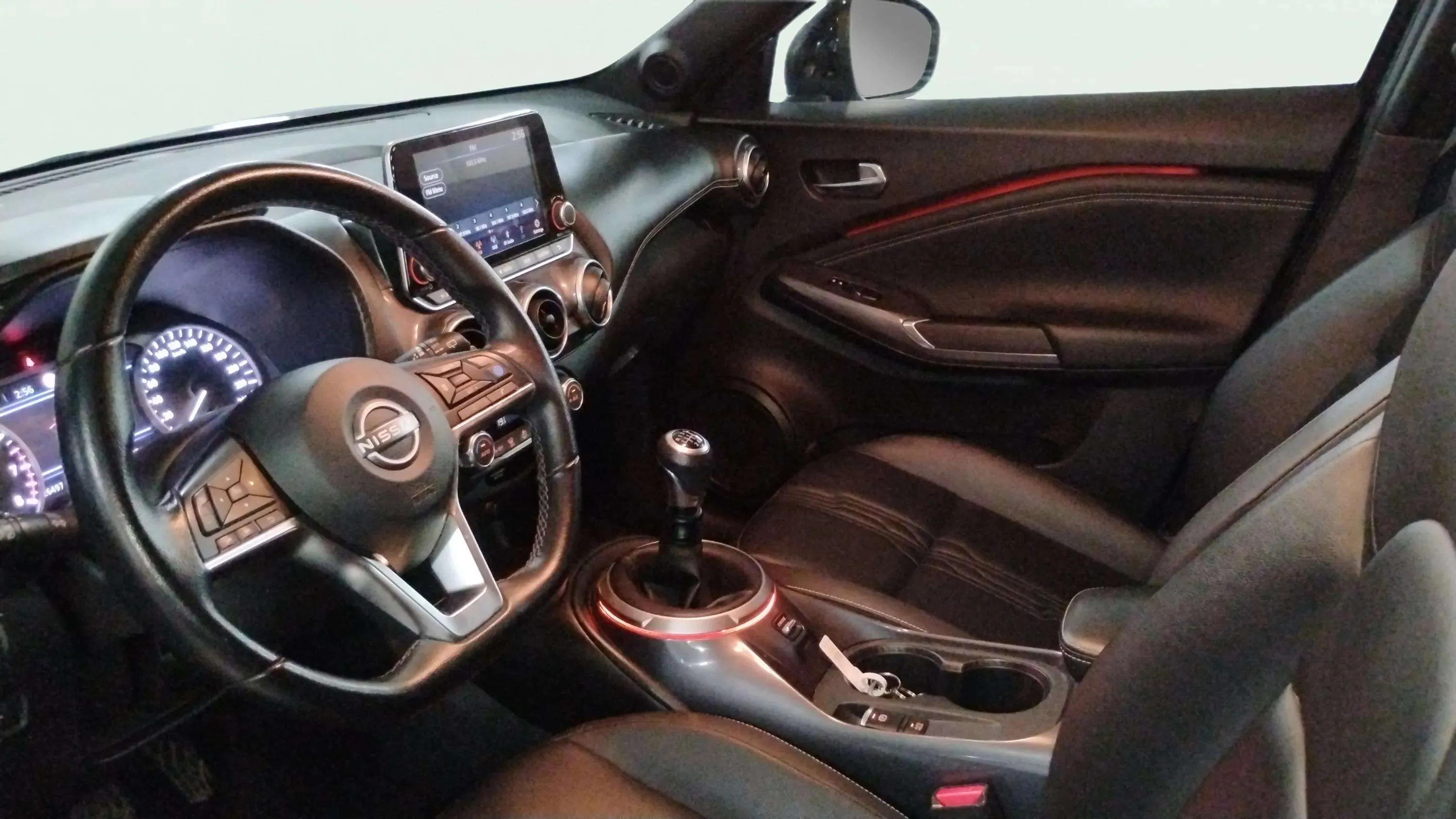 Nissan Juke DIG-T Tekna - foto 6