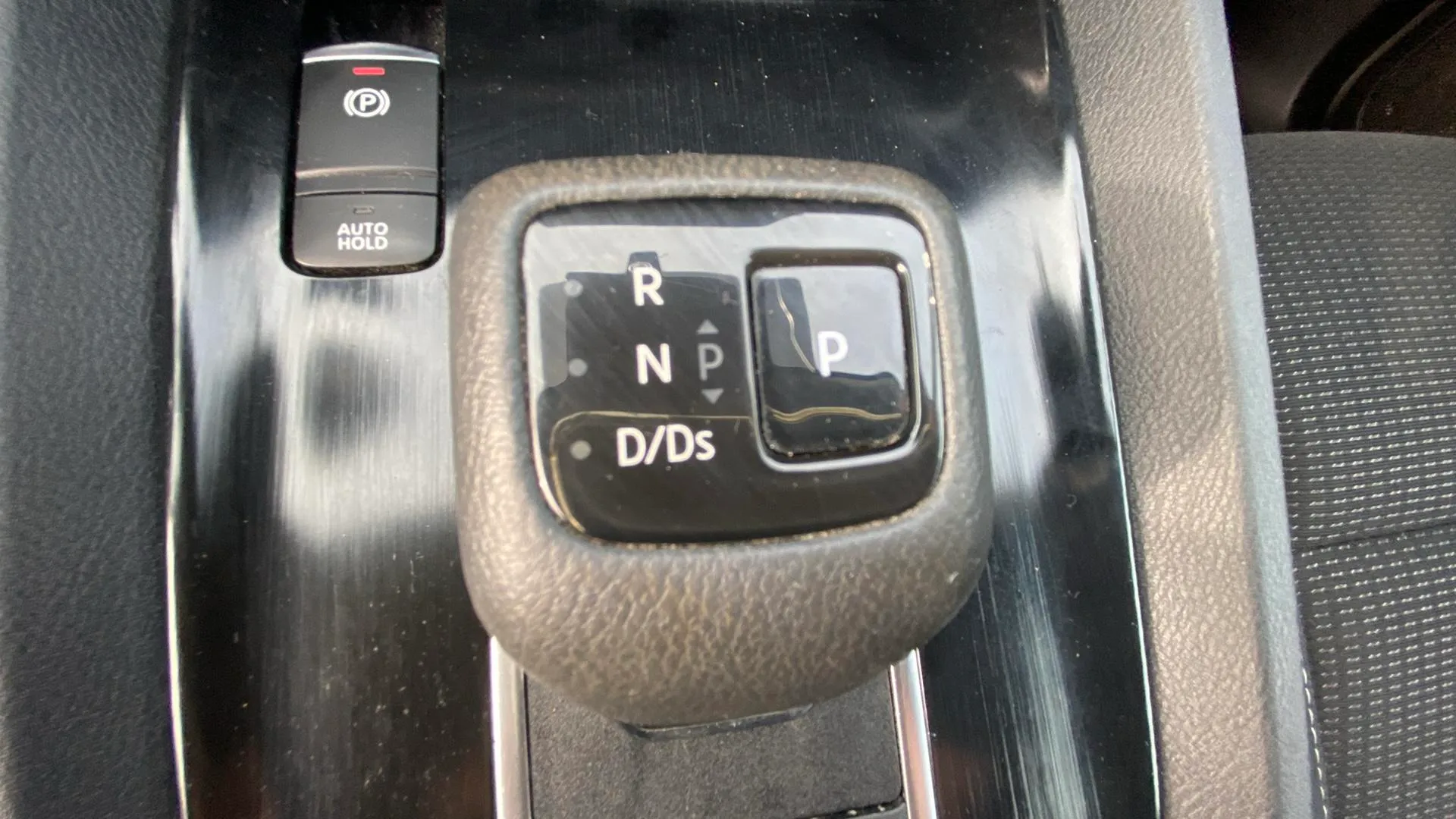 Nissan Qashqai DIG-T mHEV Xtronic Prem.Edit. Bit. - foto 21