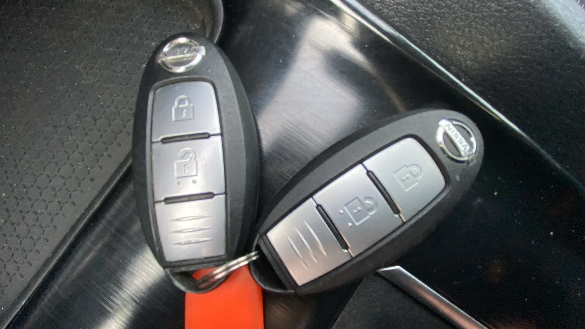 Nissan Qashqai DIG-T mHEV Xtronic Prem.Edit. Bit. - foto 20