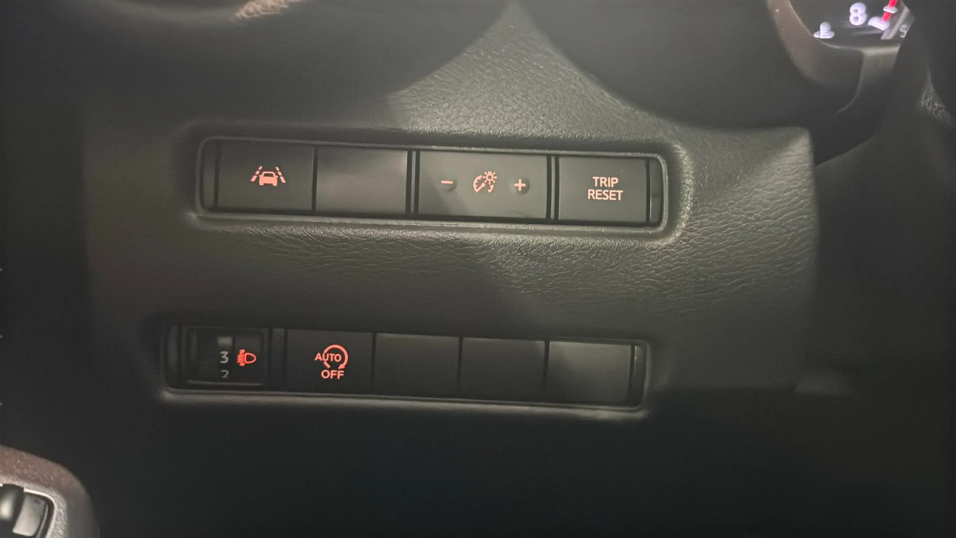 Nissan Juke DIG-T DCT N-Connecta - foto 24