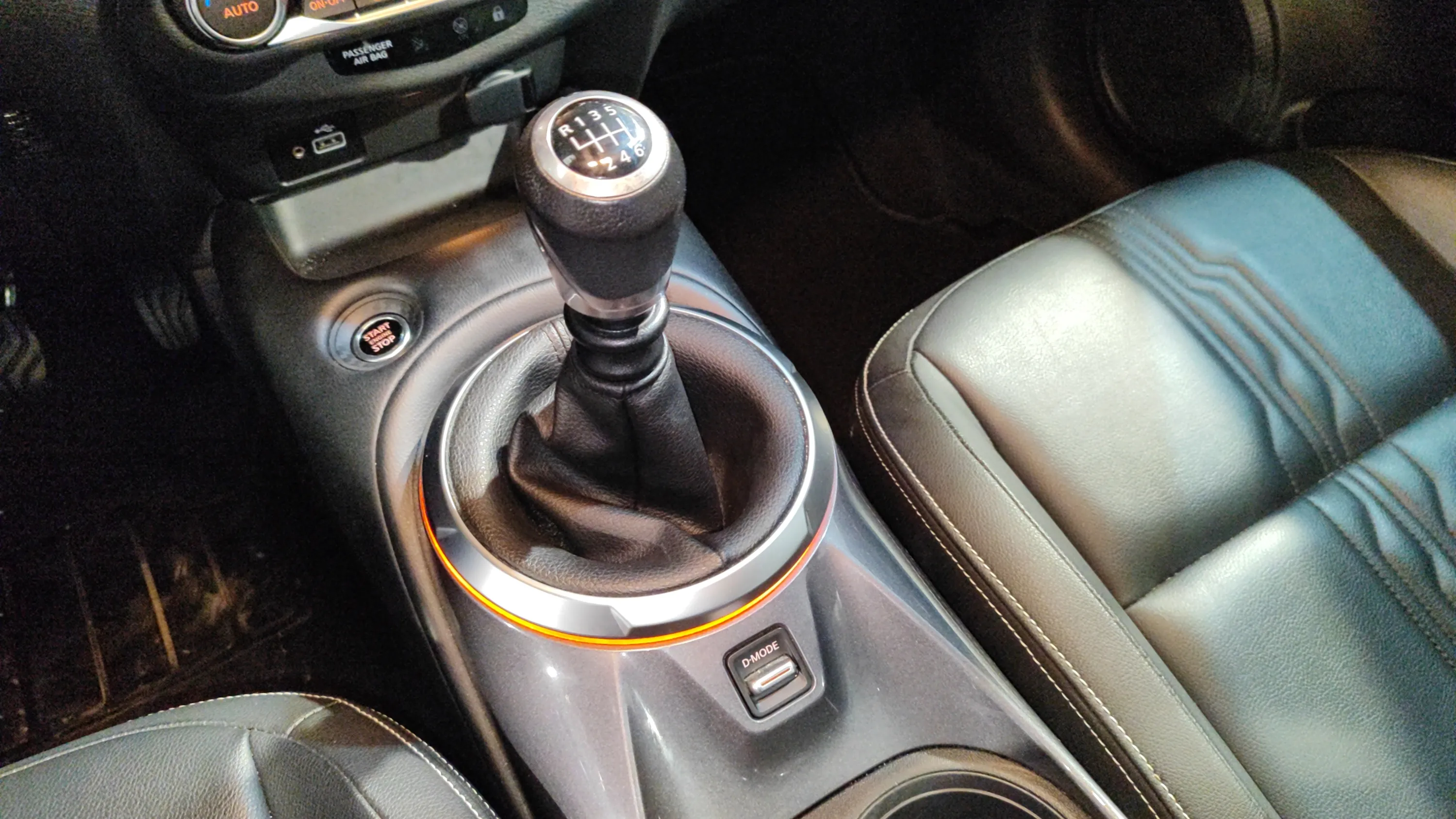 Nissan Juke DIG-T Acenta - foto 27