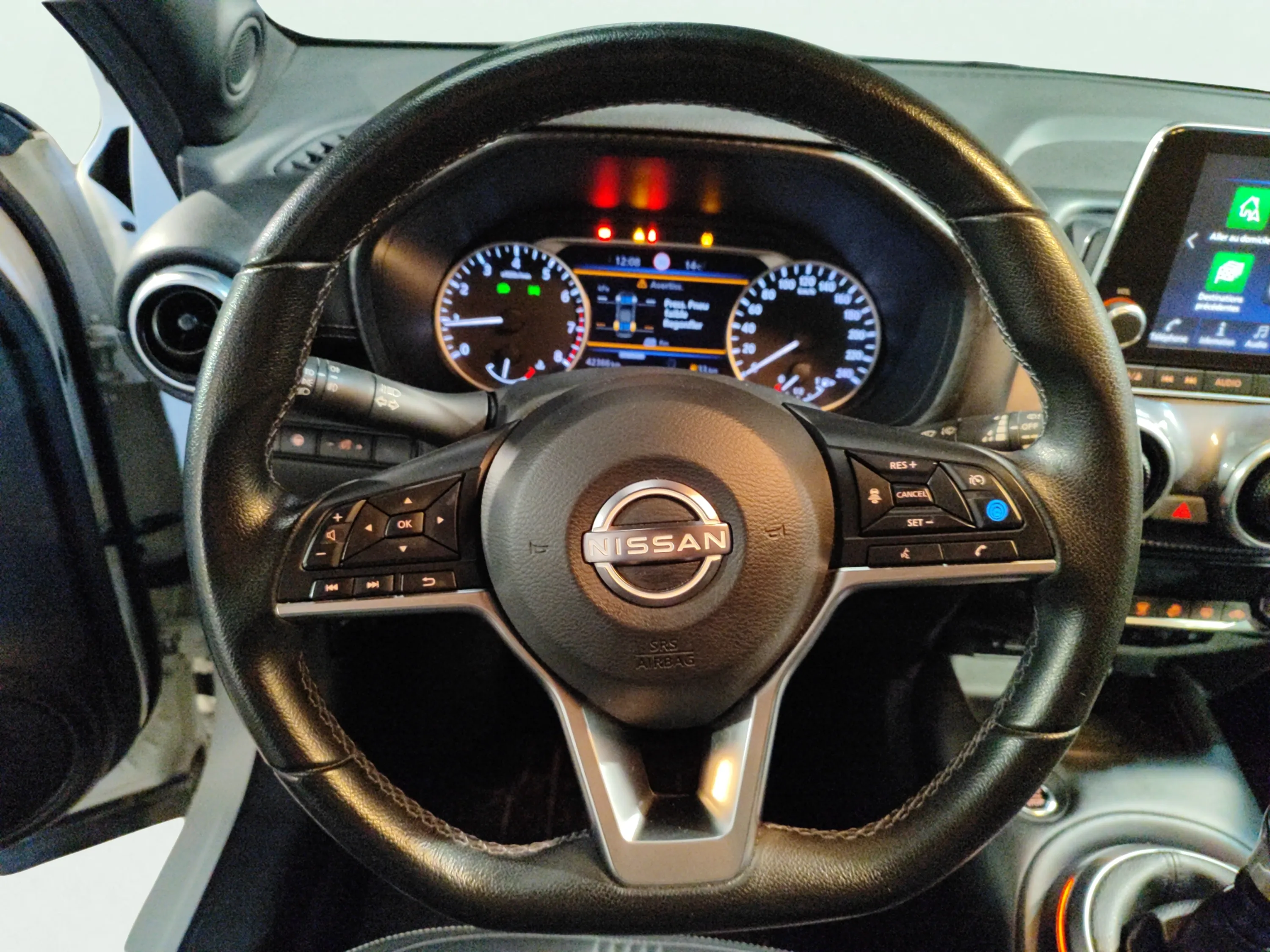 Nissan Juke DIG-T Acenta - foto 32