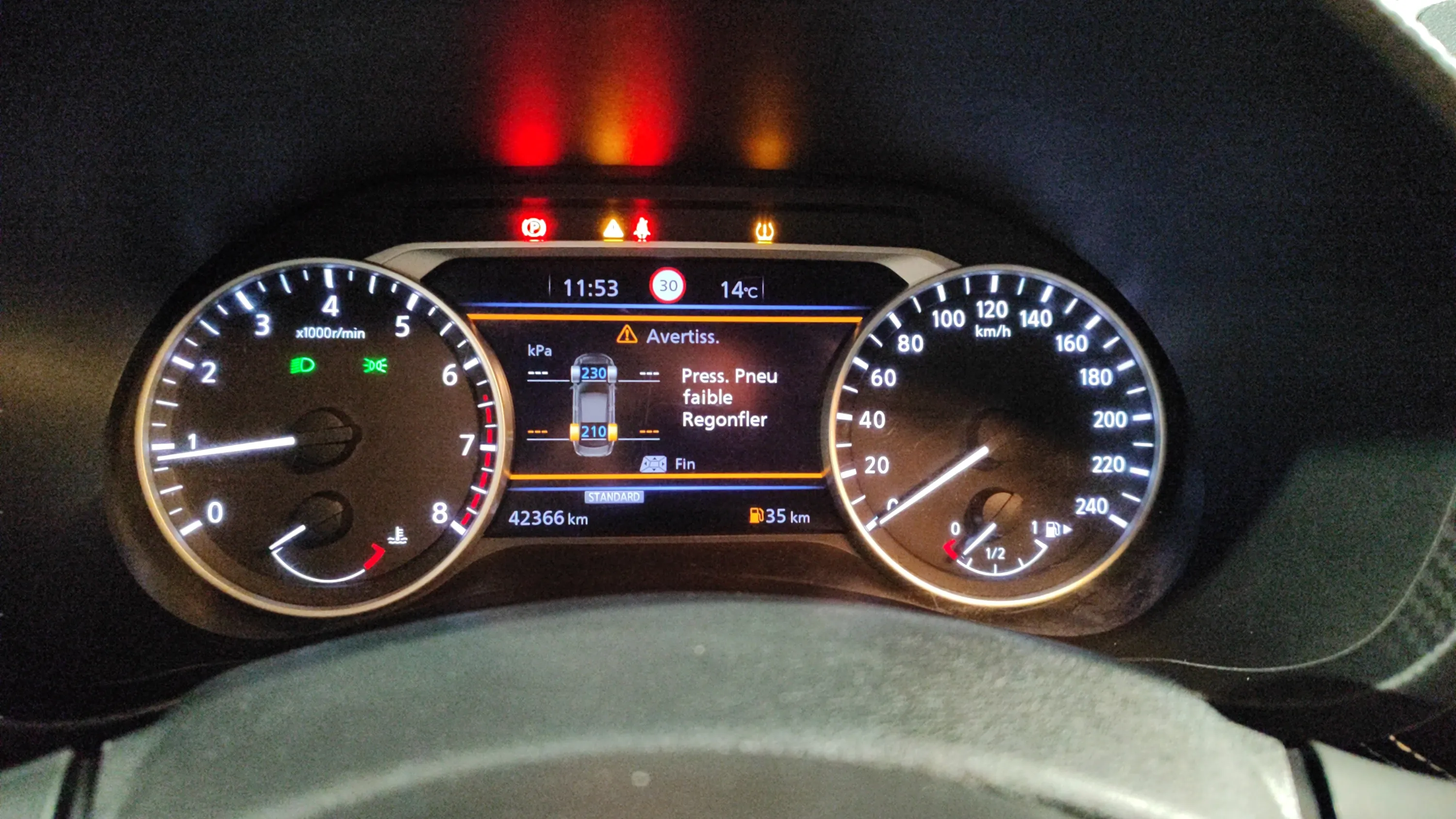 Nissan Juke DIG-T Acenta - foto 11