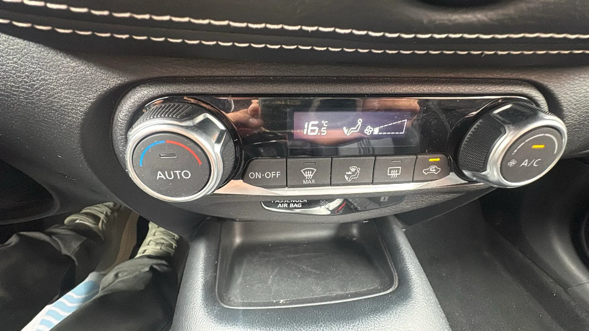 Nissan Juke DIG-T Tekna - foto 23