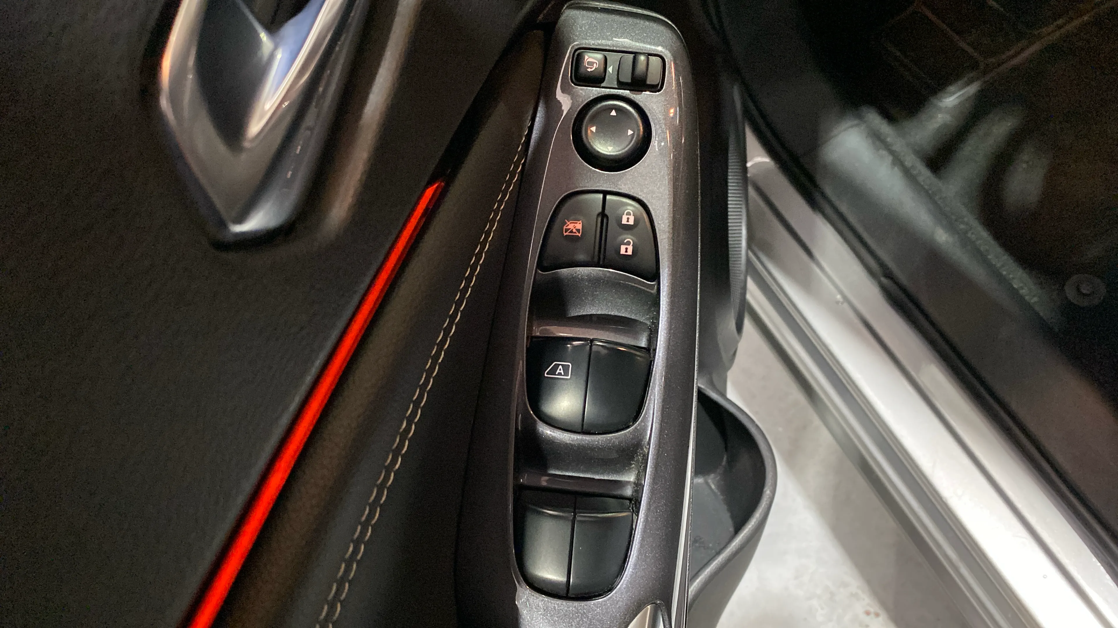 Nissan Juke DIG-T Tekna - foto 17