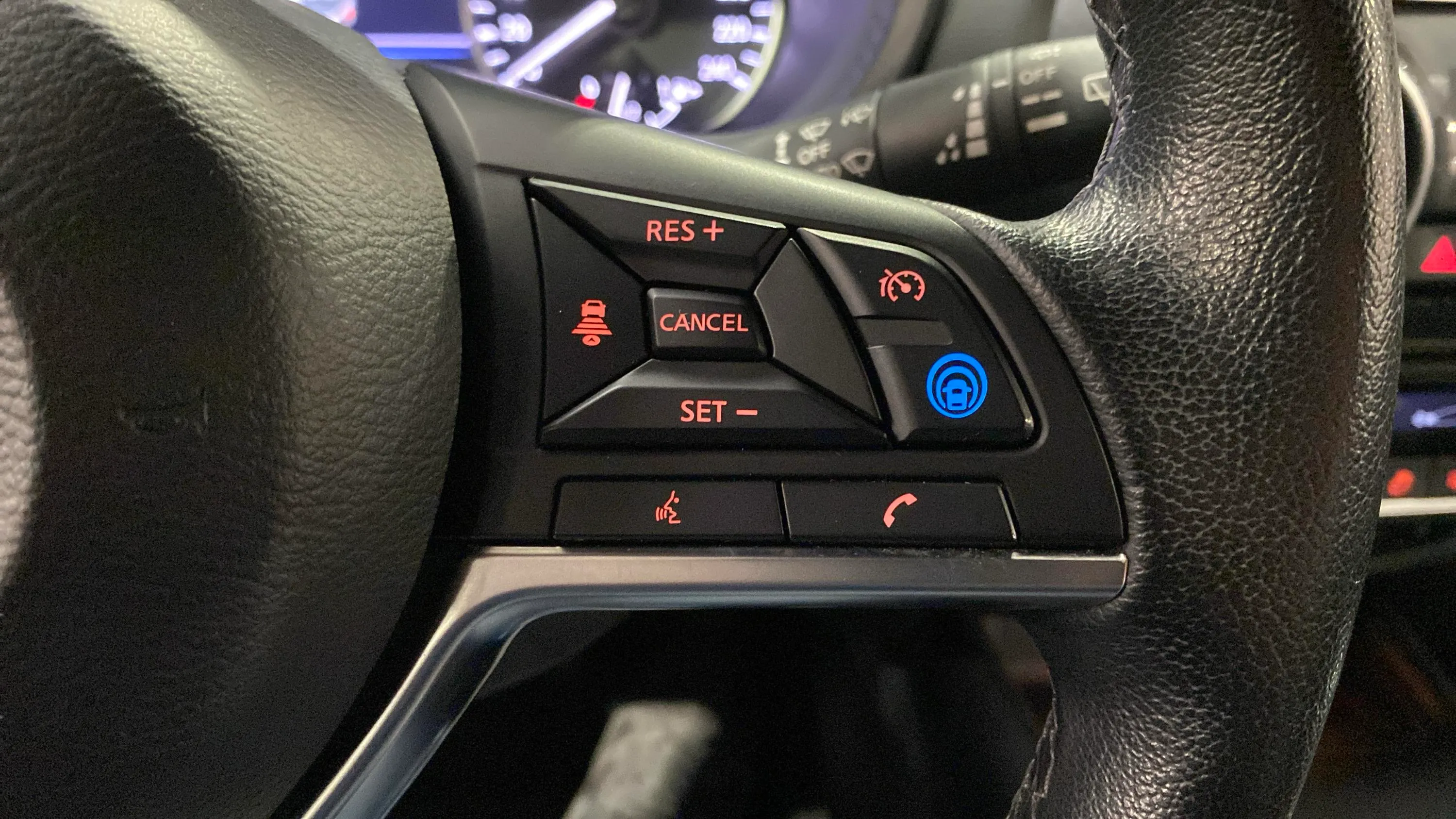 Nissan Juke DIG-T Tekna - foto 20
