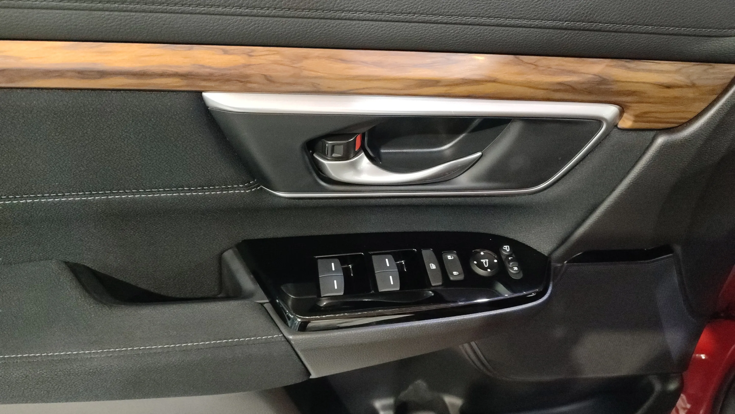 Honda CR-V 1.5 VTEC Turbo 4x2 Comfort - foto 18