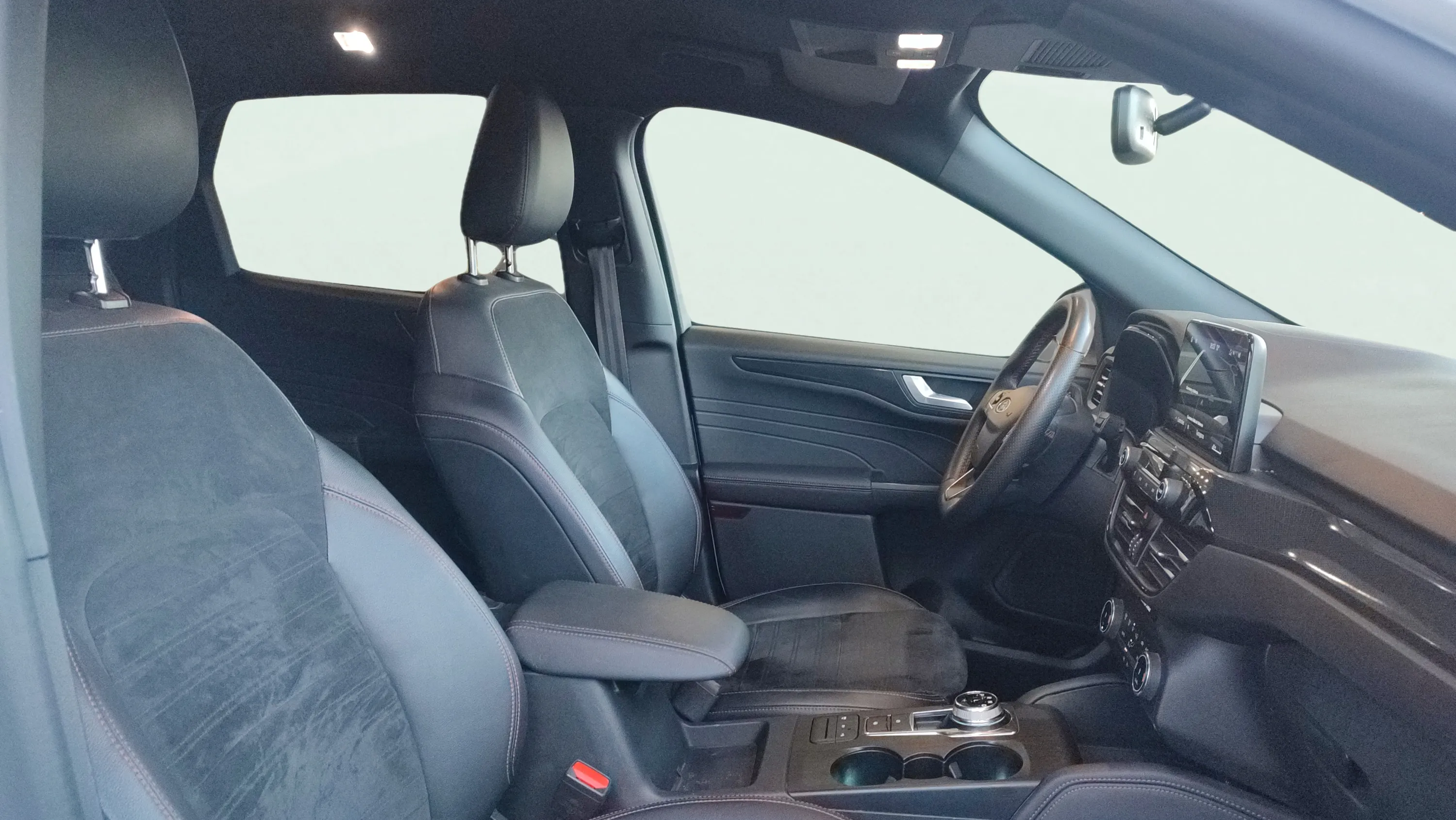 Ford Kuga ST-Line 2.5 Duratec PHEV - foto 18