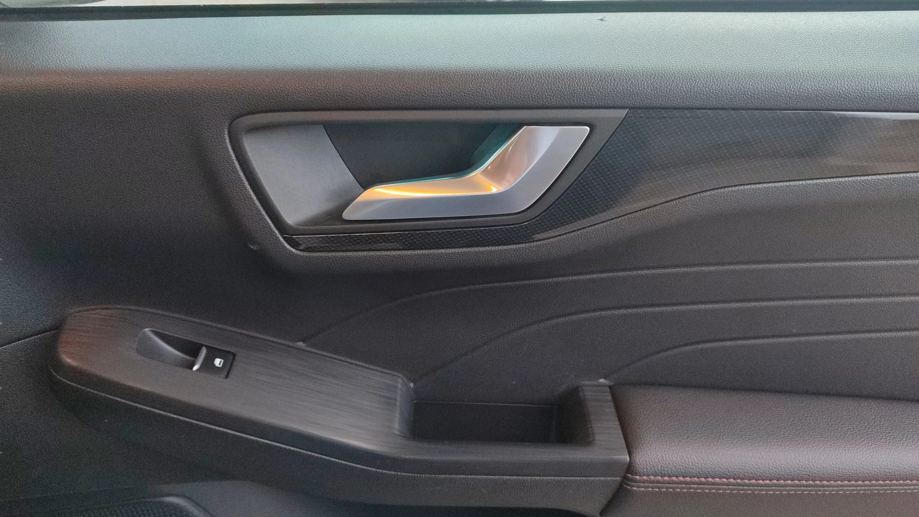 Ford Kuga ST-Line 2.5 Duratec PHEV - foto 21