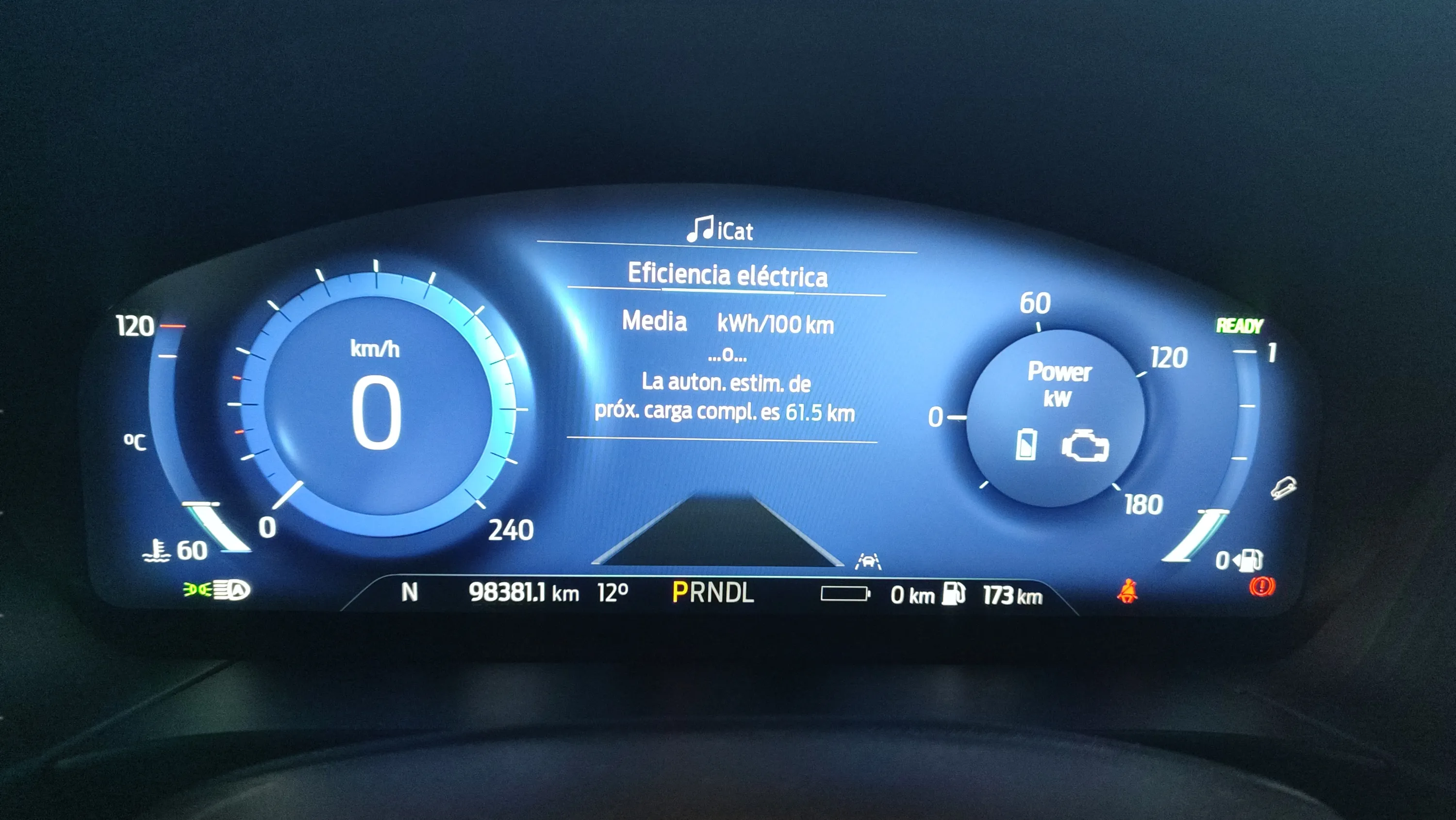 Ford Kuga ST-Line 2.5 Duratec PHEV - foto 13