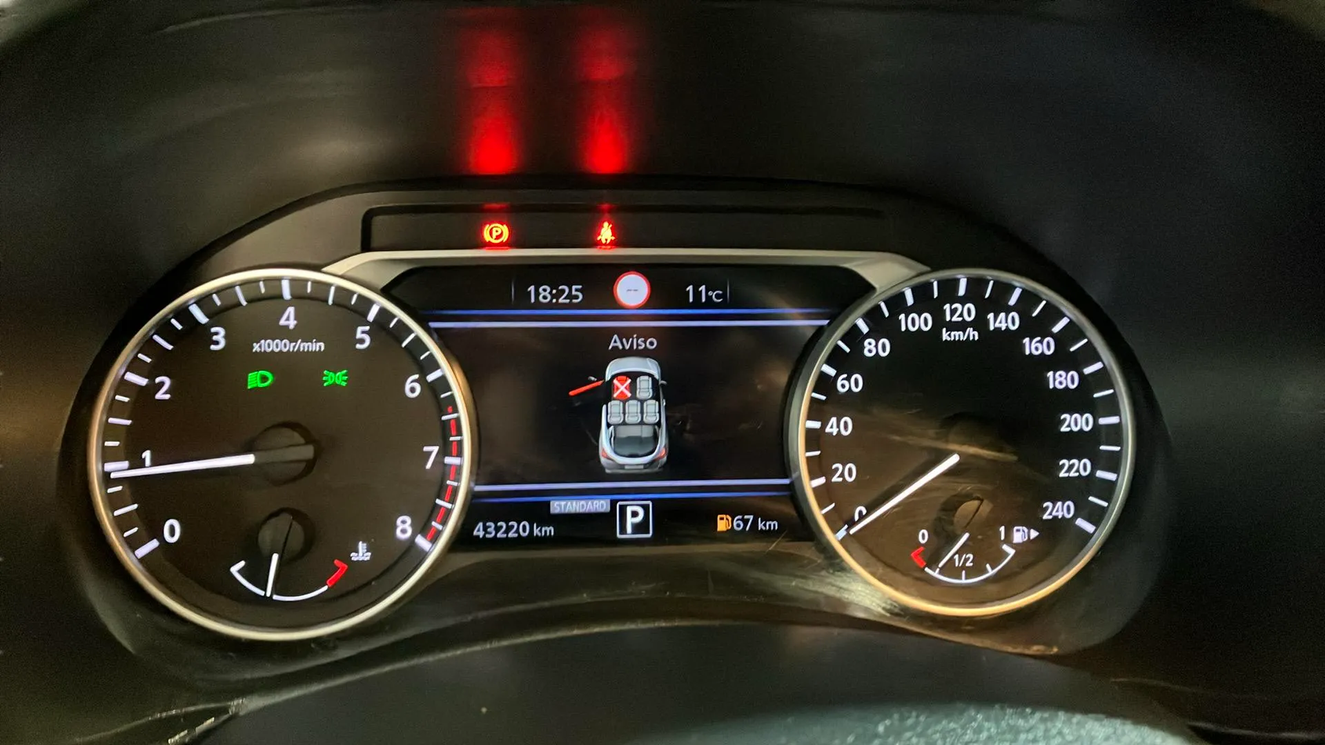Nissan Juke DIG-T DCT Acenta - foto 11