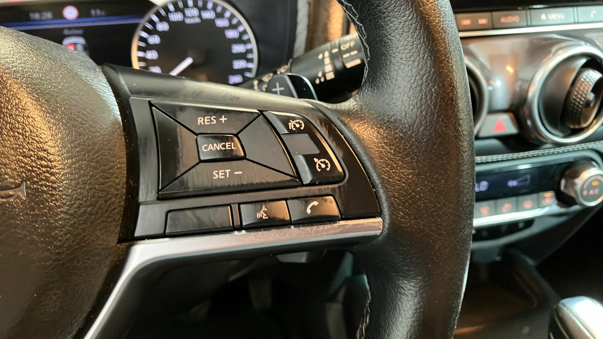 Nissan Juke DIG-T DCT Acenta - foto 16