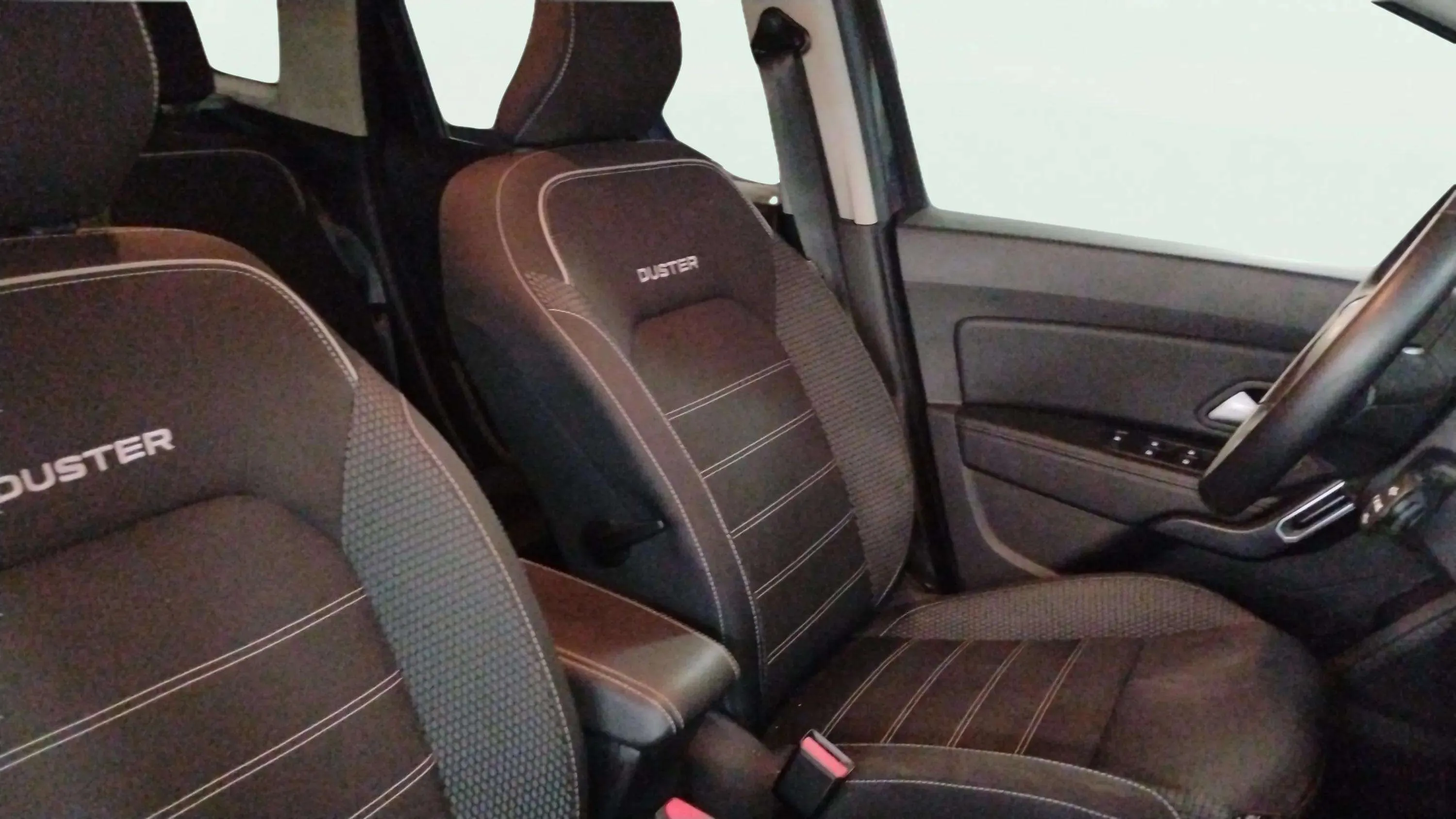 Dacia Duster Prestige TCe 4x2 EDC - foto 11
