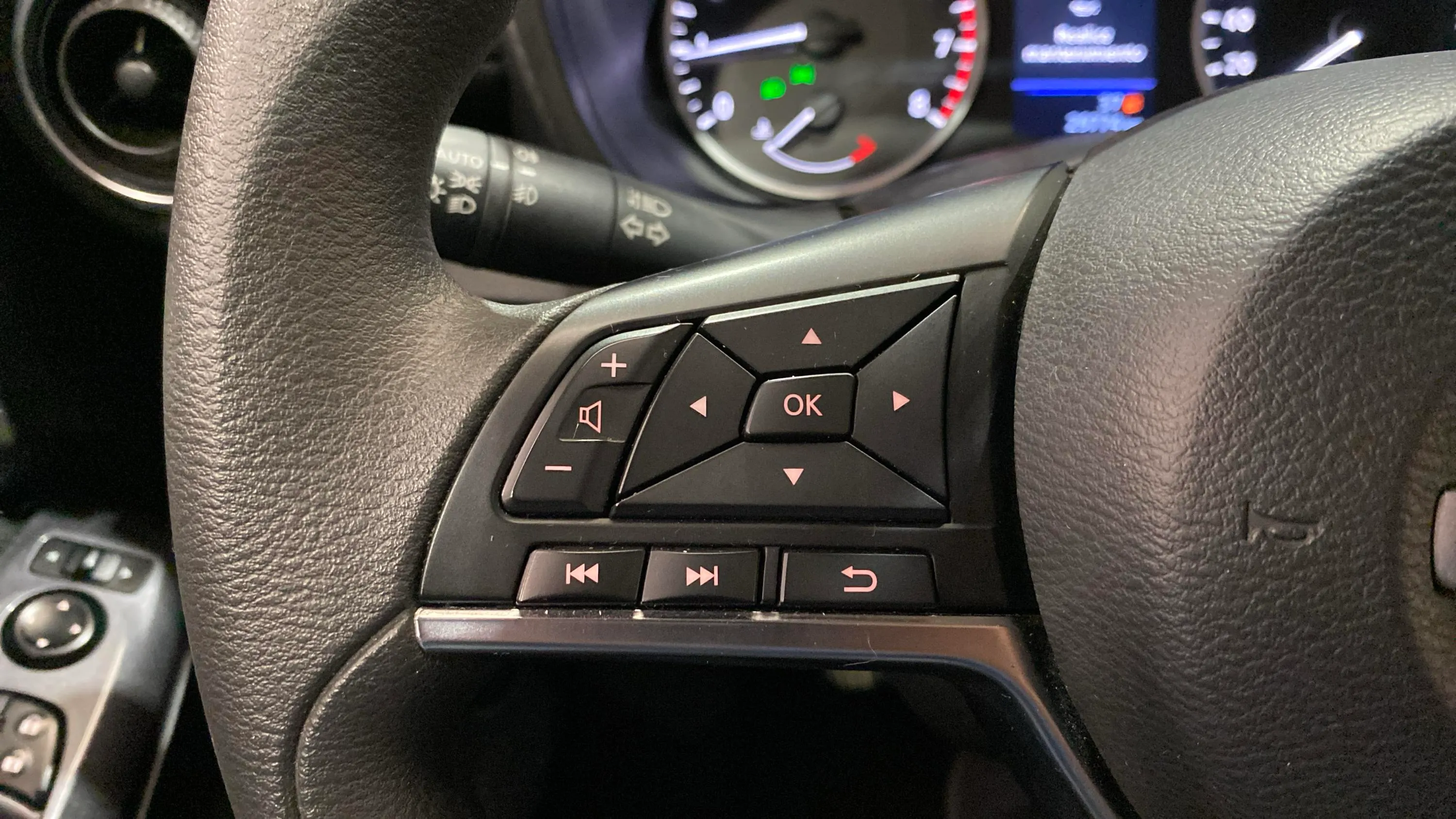 Nissan Juke DIG-T Acenta - foto 18
