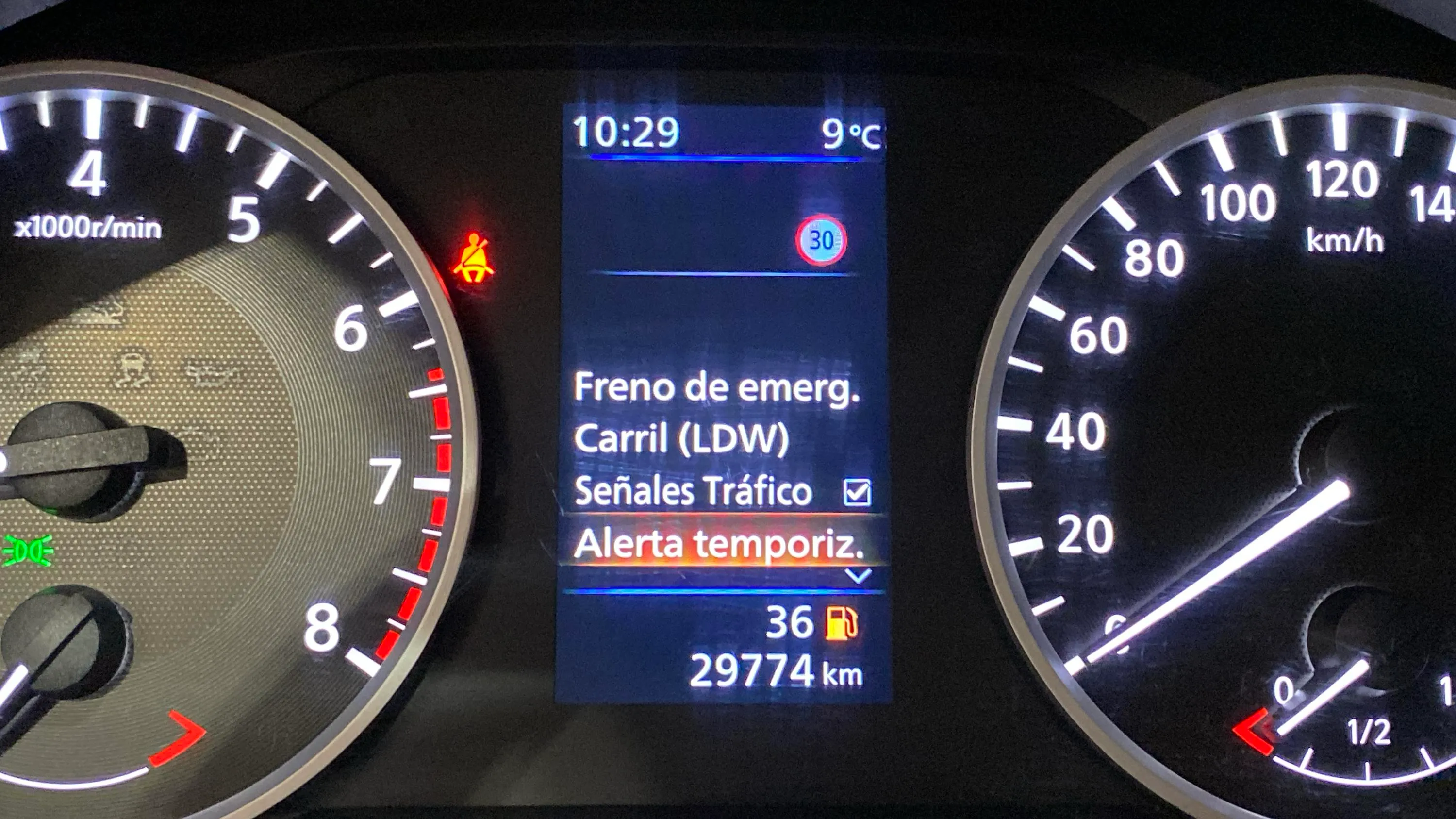 Nissan Juke DIG-T Acenta - foto 23