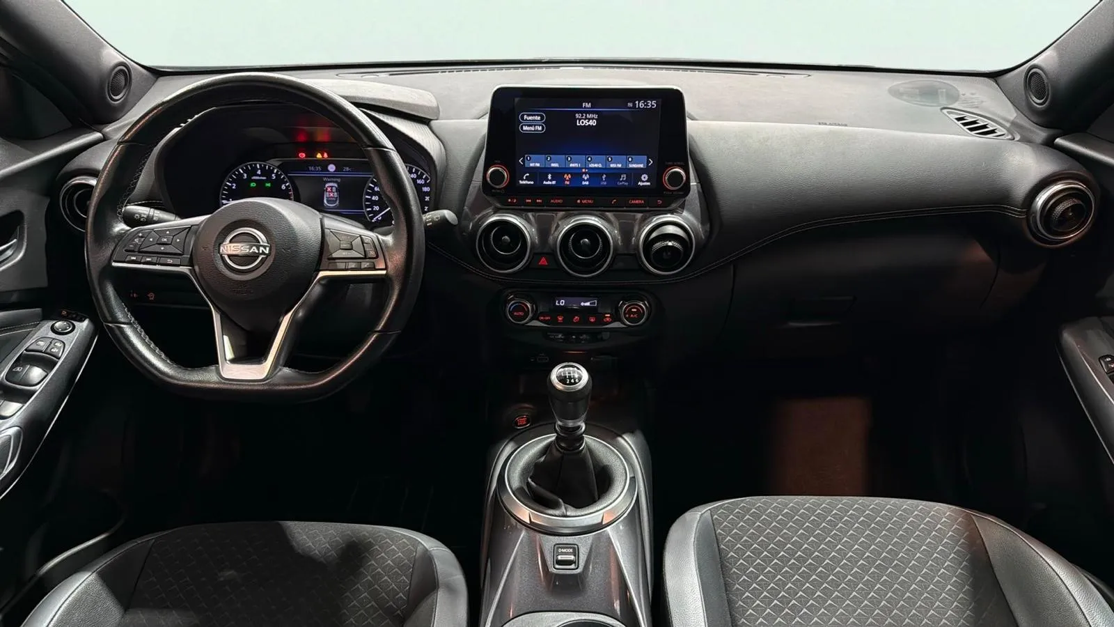 Nissan Juke DIG-T 6M/T Acenta - foto 13