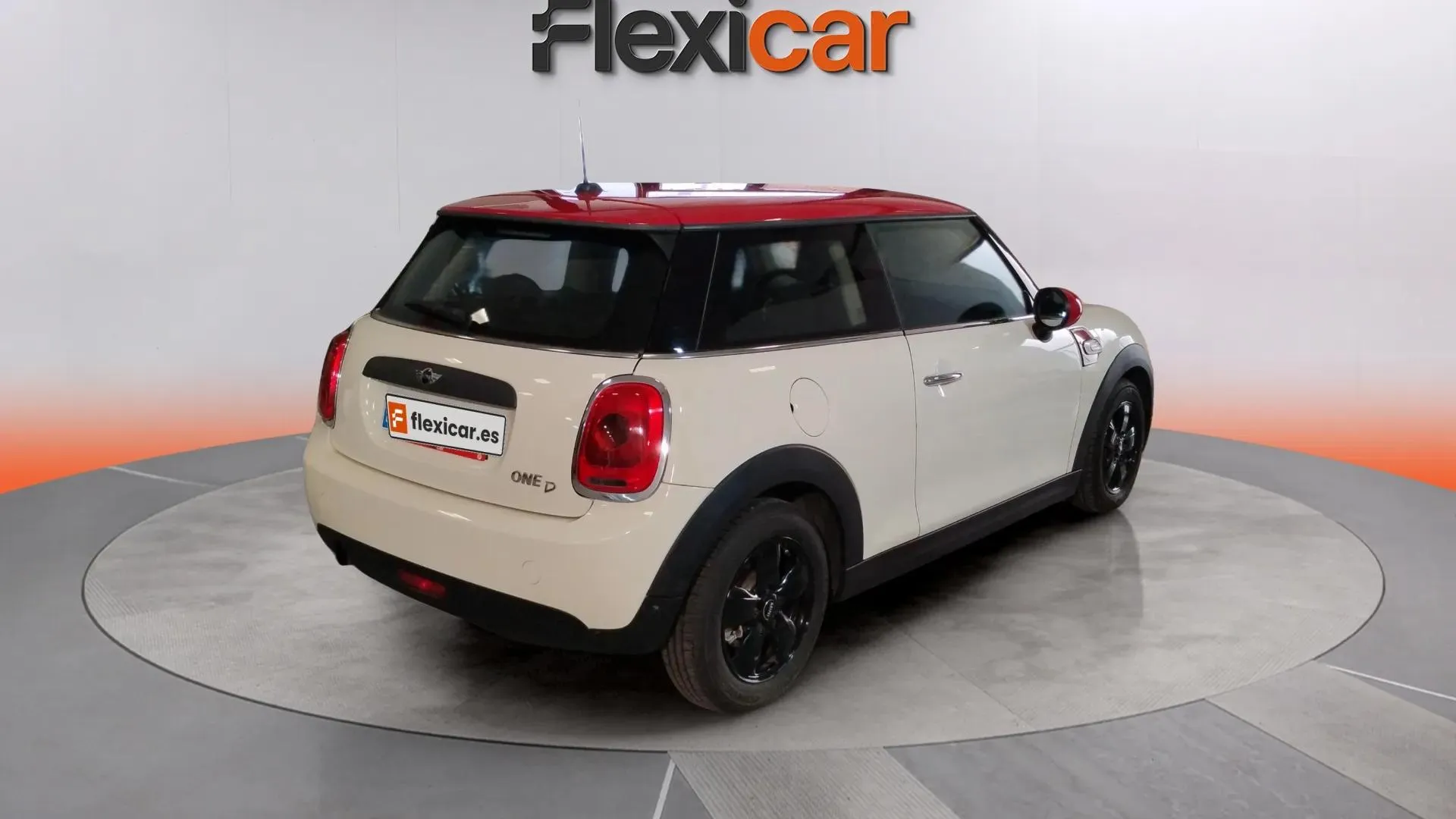 MINI Cooper One D - foto 7