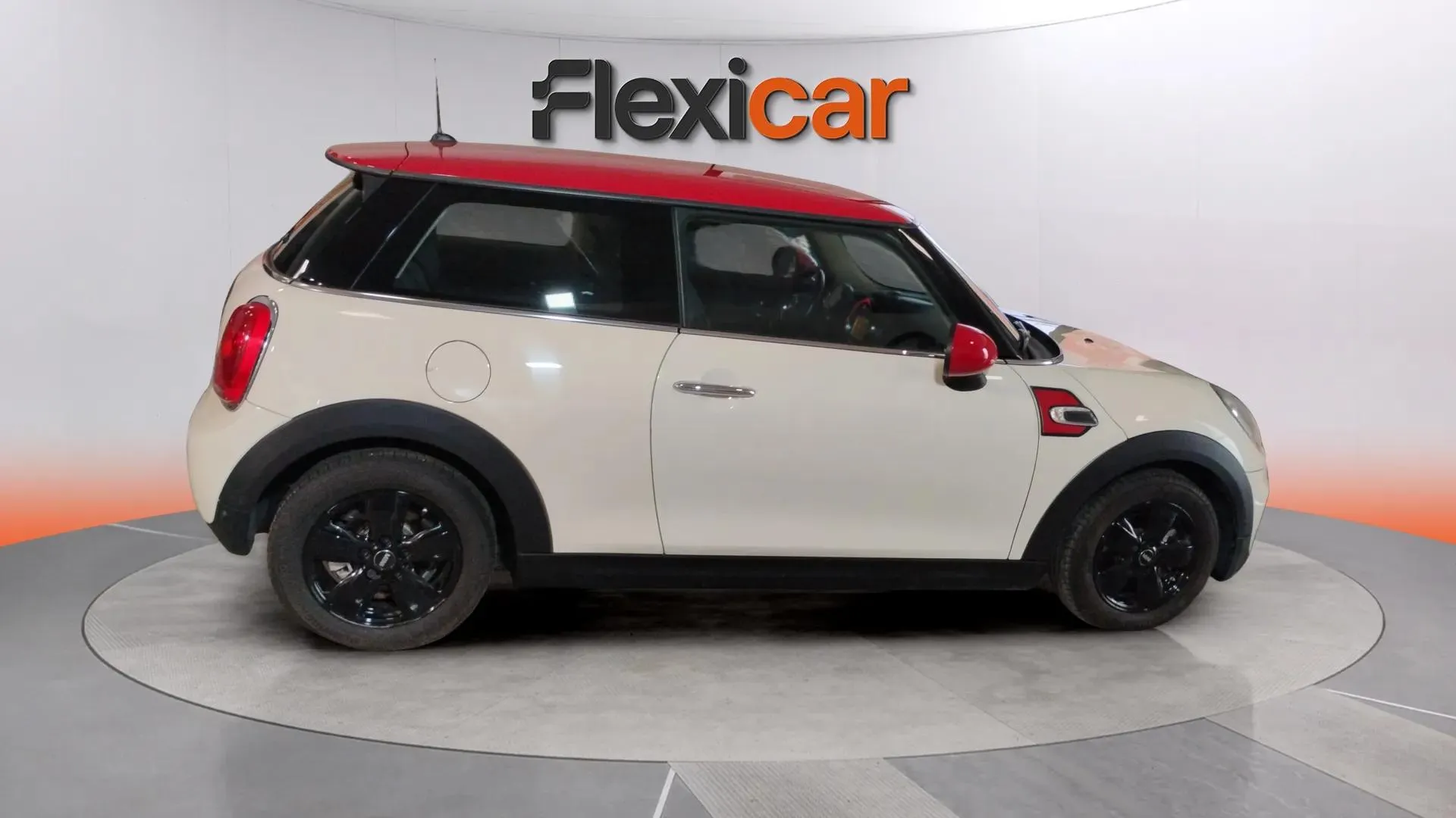 MINI Cooper One D - foto 4