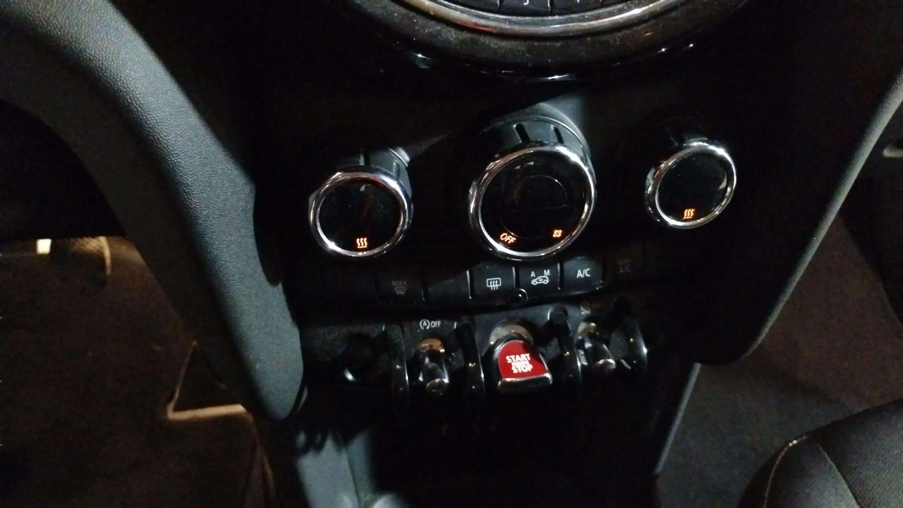 MINI Cooper One D - foto 14