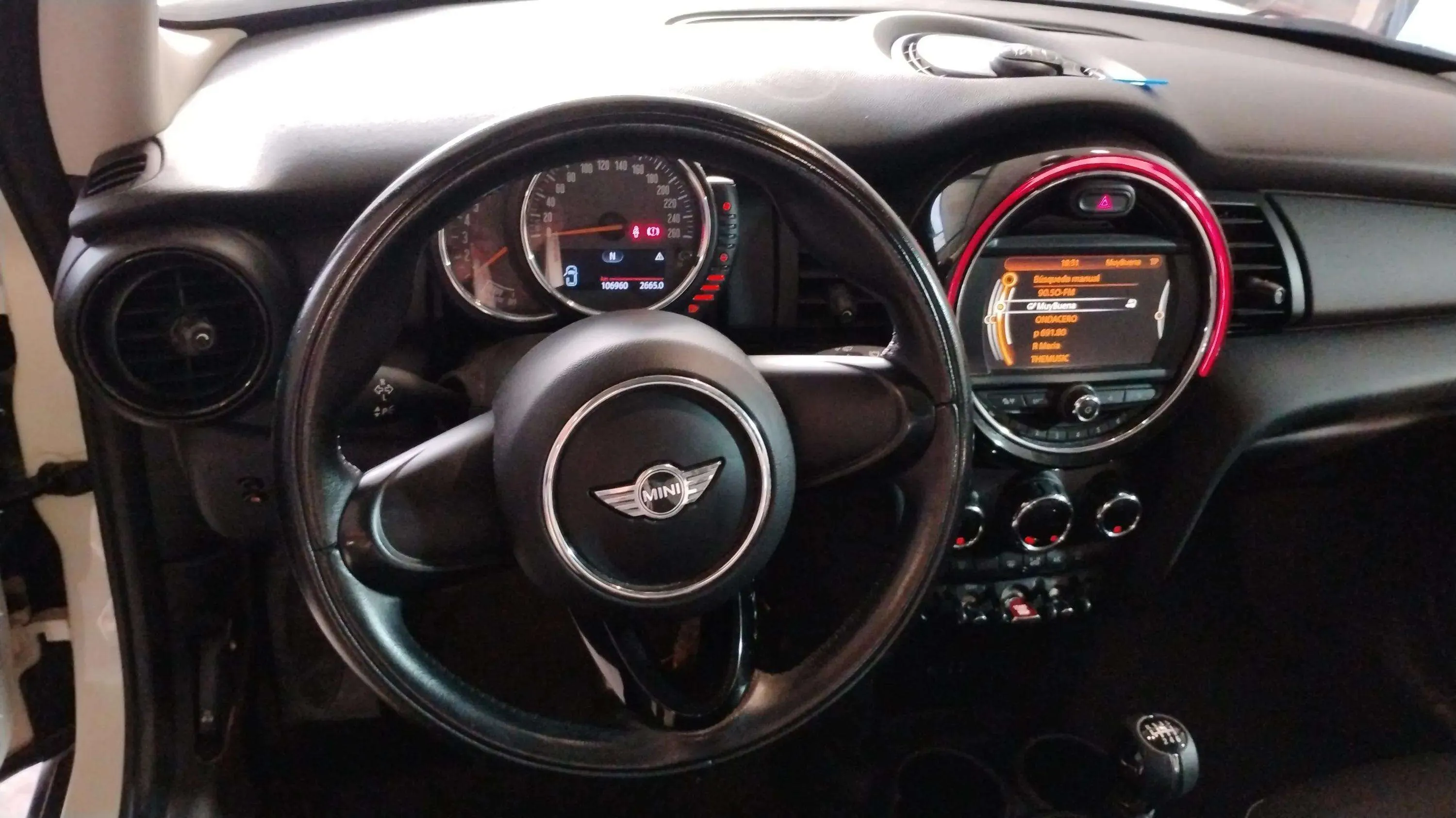 MINI Cooper One D - foto 11
