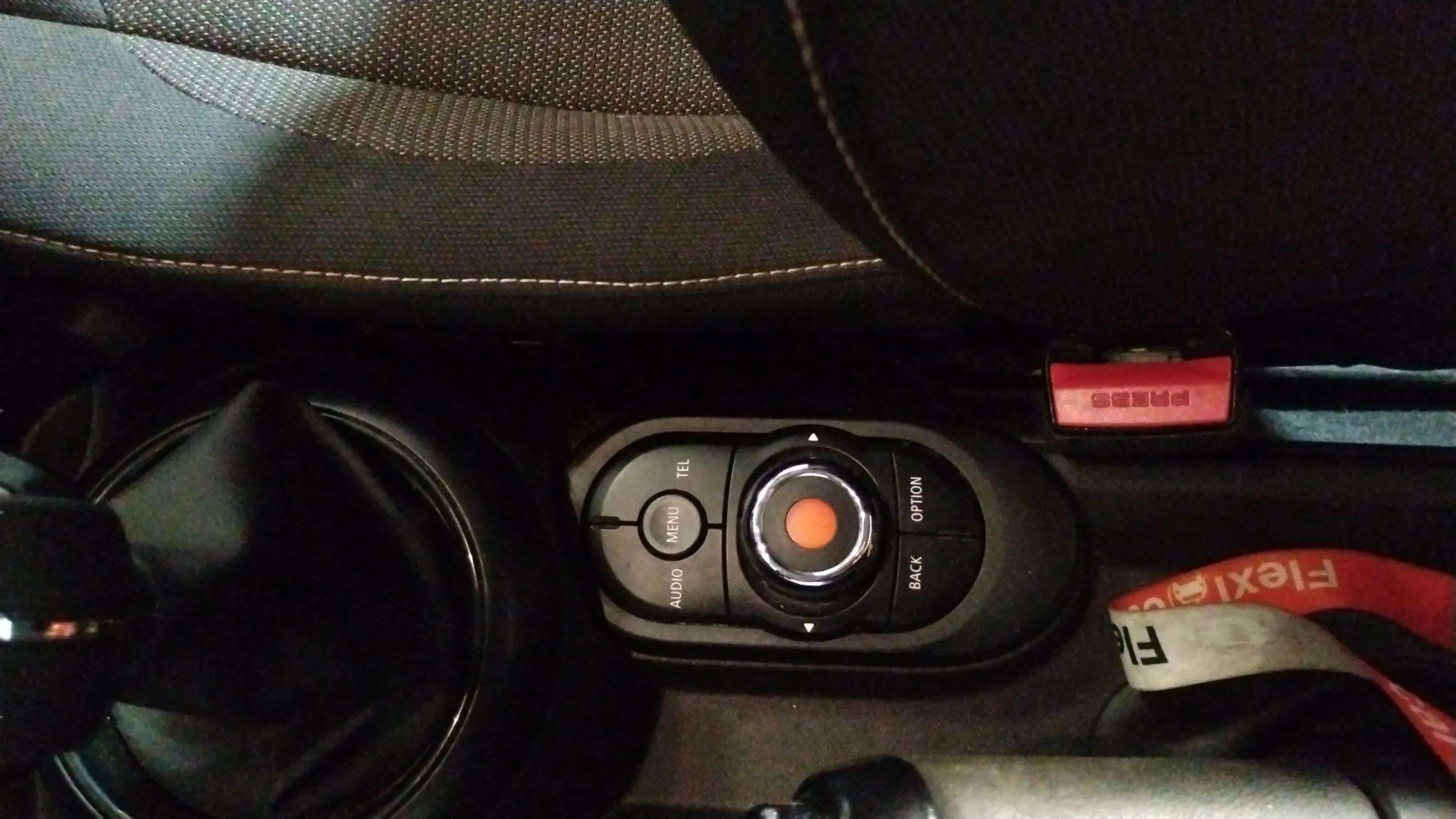 MINI Cooper One D - foto 15