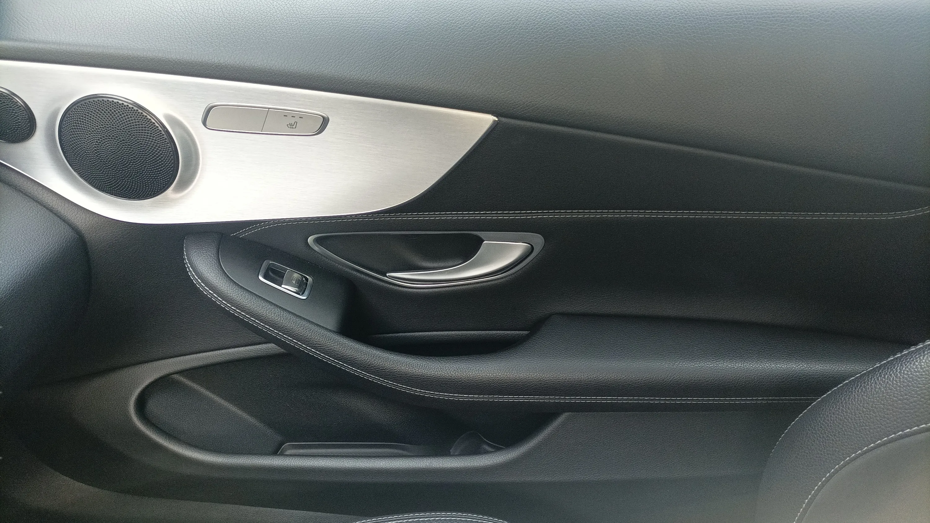 Mercedes-Benz Clase C Coupé C 200 - foto 23