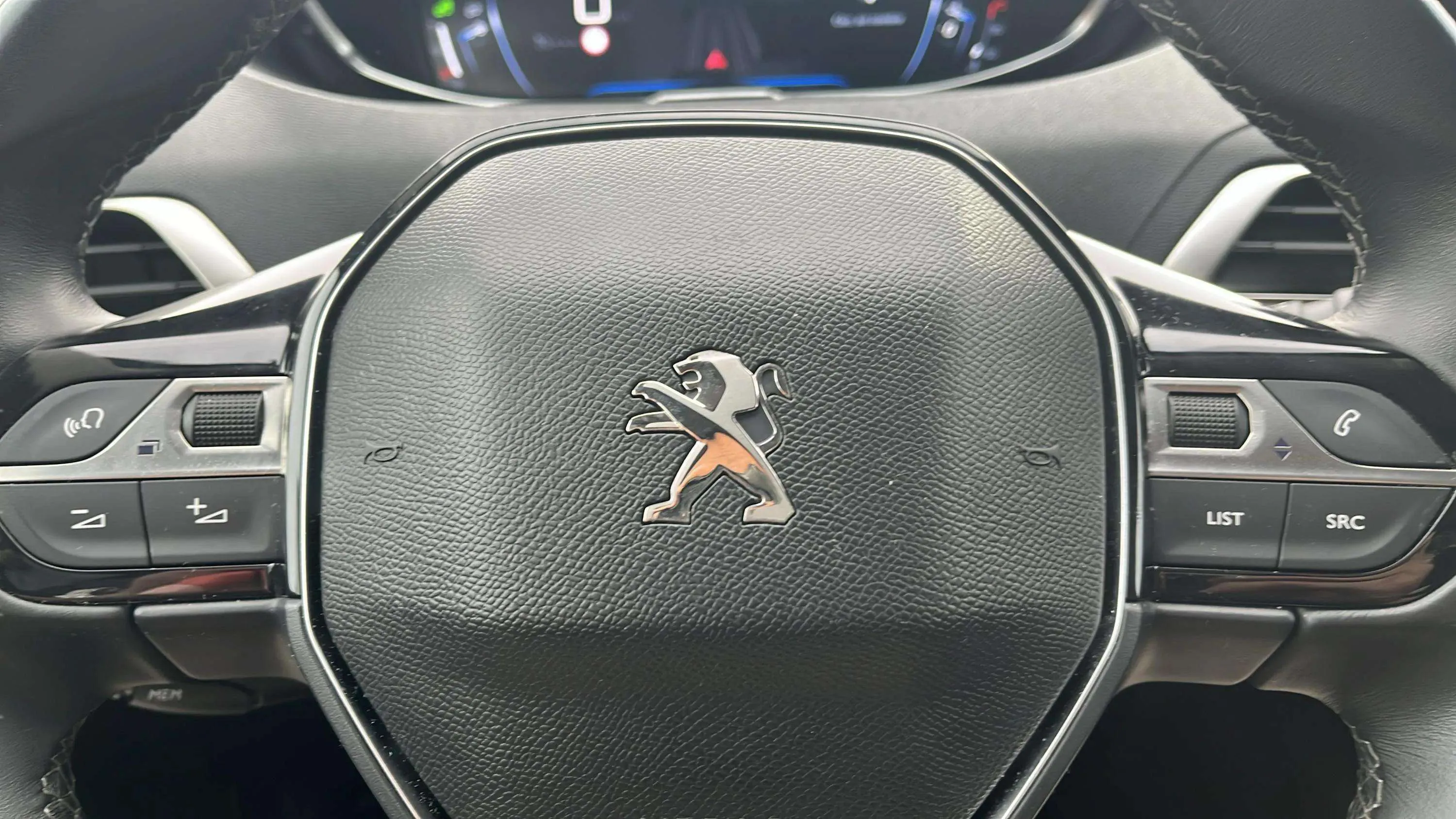 Peugeot 5008 Allure 1.2L PureTech - foto 20