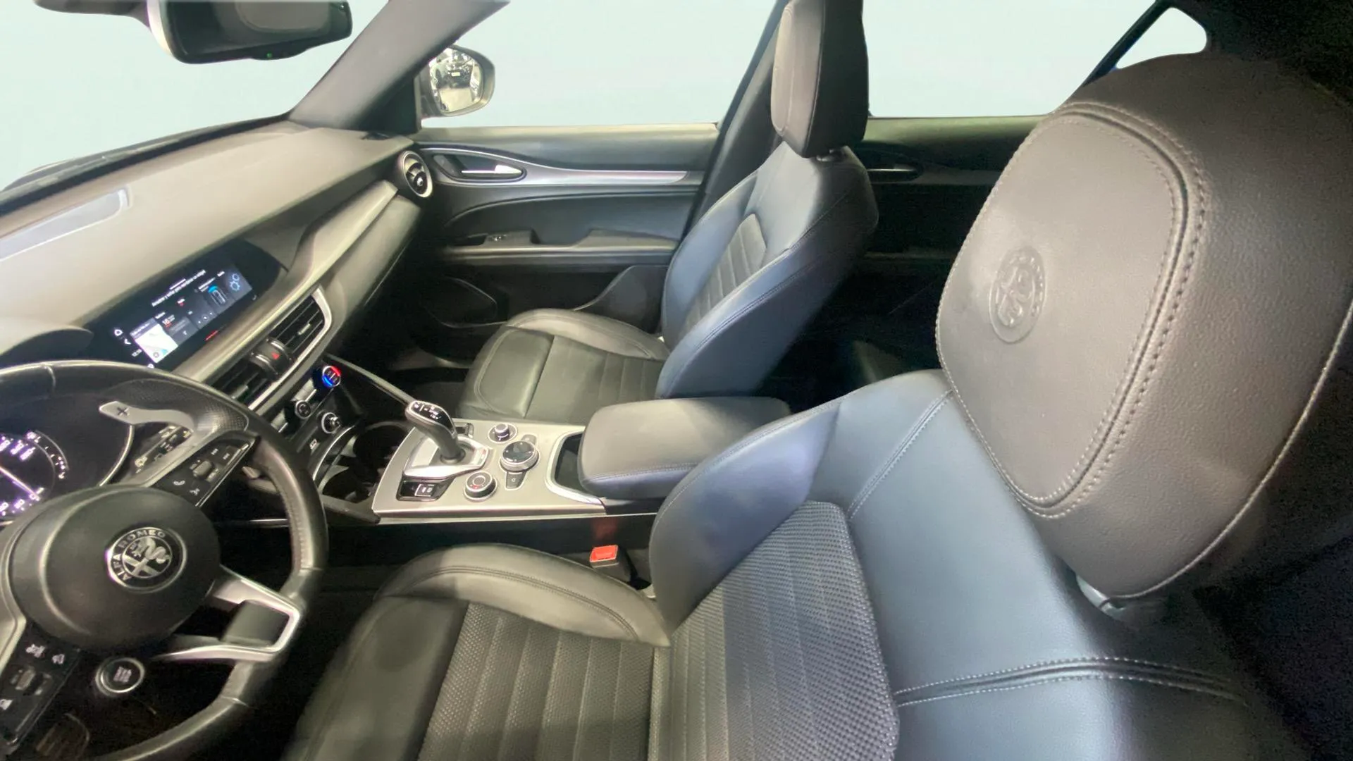 Alfa Romeo Stelvio 2.2 Diesel Sprint AWD - foto 9