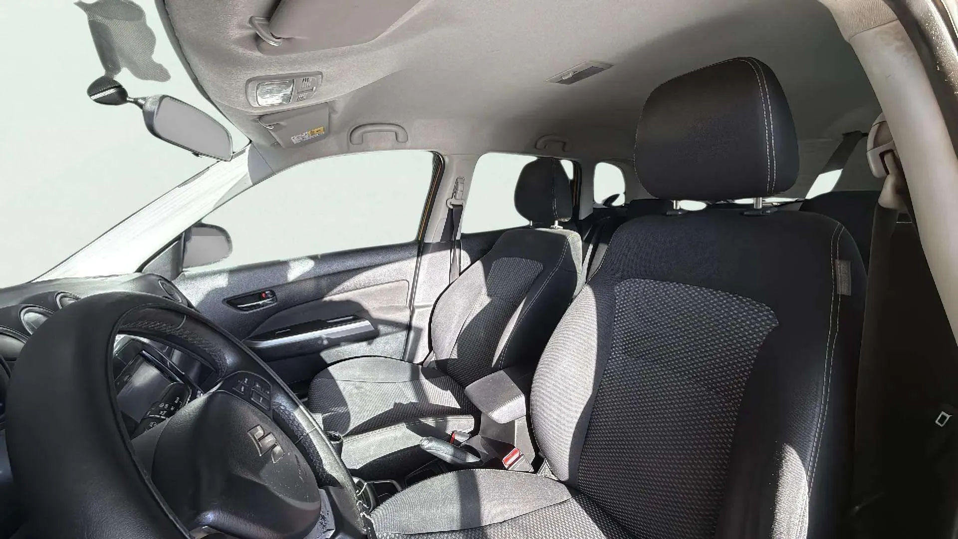 Suzuki Vitara 1.4 T GLE - foto 12