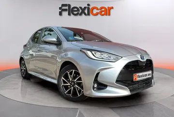 toyota yaris 15 120h active tech hibrido no enchufable automatica tarragona 903000000227340
