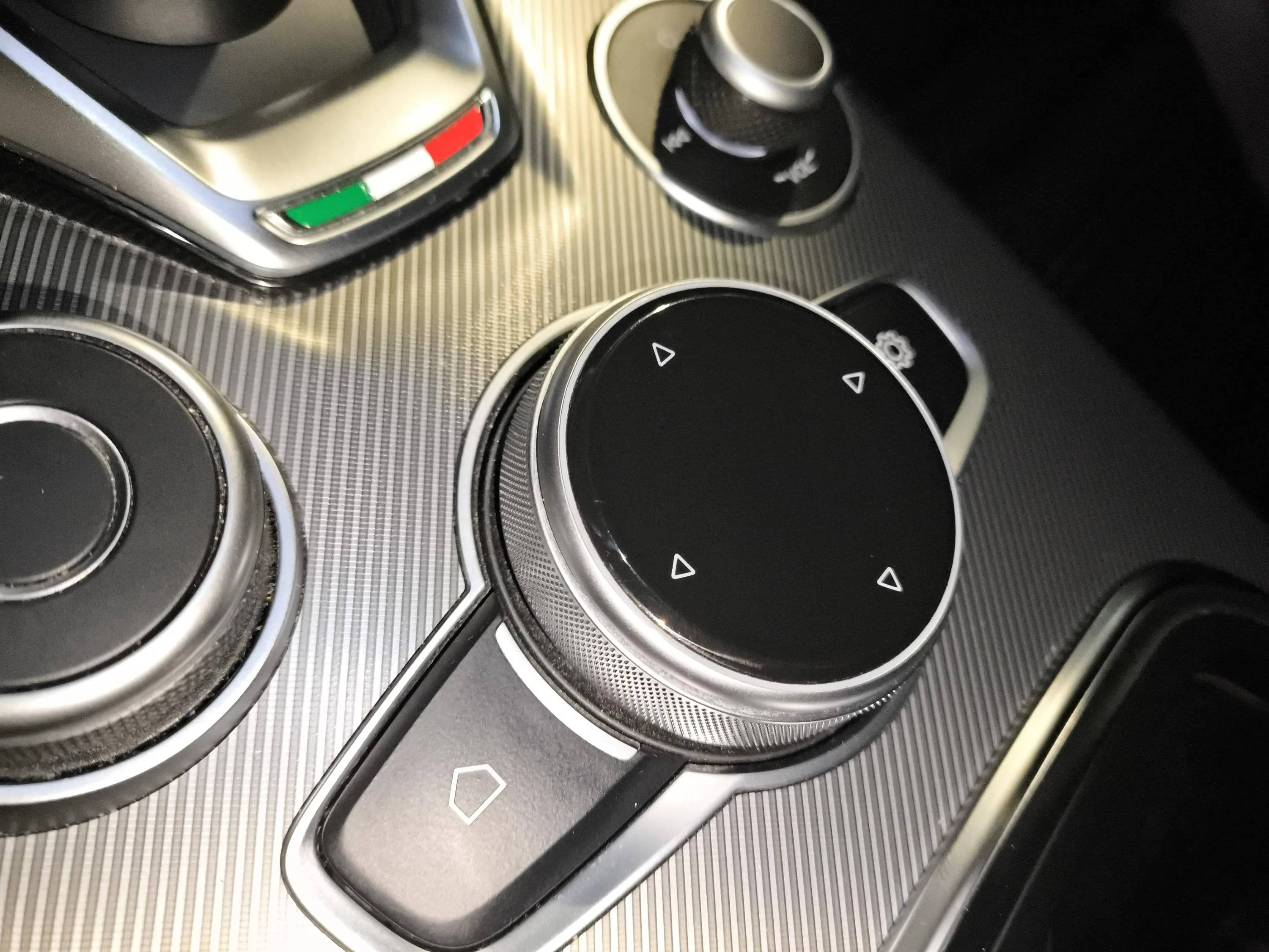 Alfa Romeo Stelvio 2.2 Diésel Veloce Q4 - foto 23