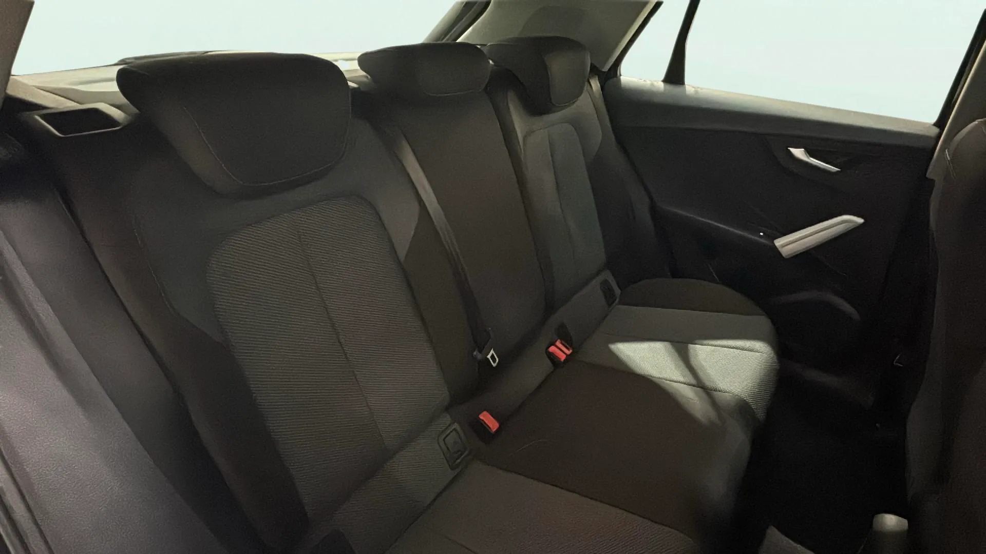 Audi Q2 Advanced 30 TDI - foto 12