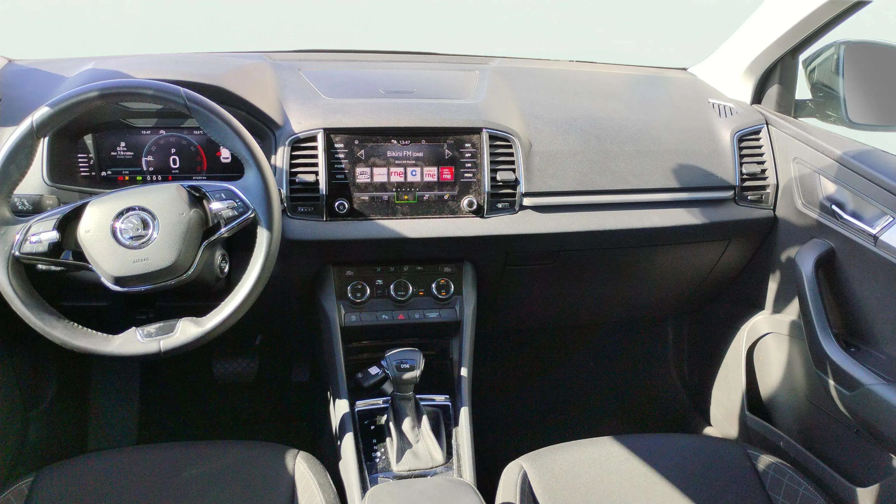 Škoda Karoq 1.5 TSI DSG ACT Ambition - foto 11