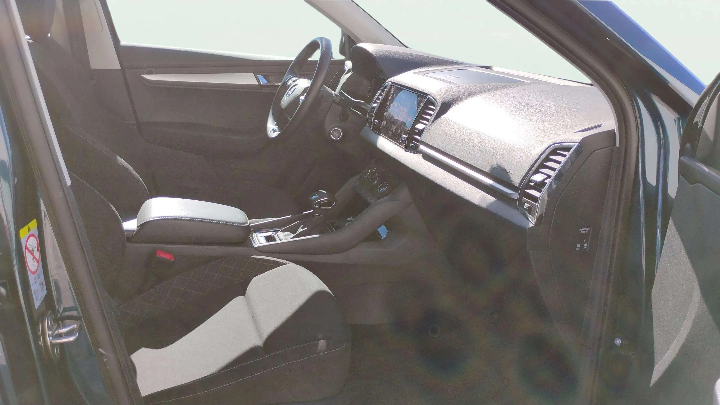Škoda Karoq 1.5 TSI DSG ACT Ambition - foto 21