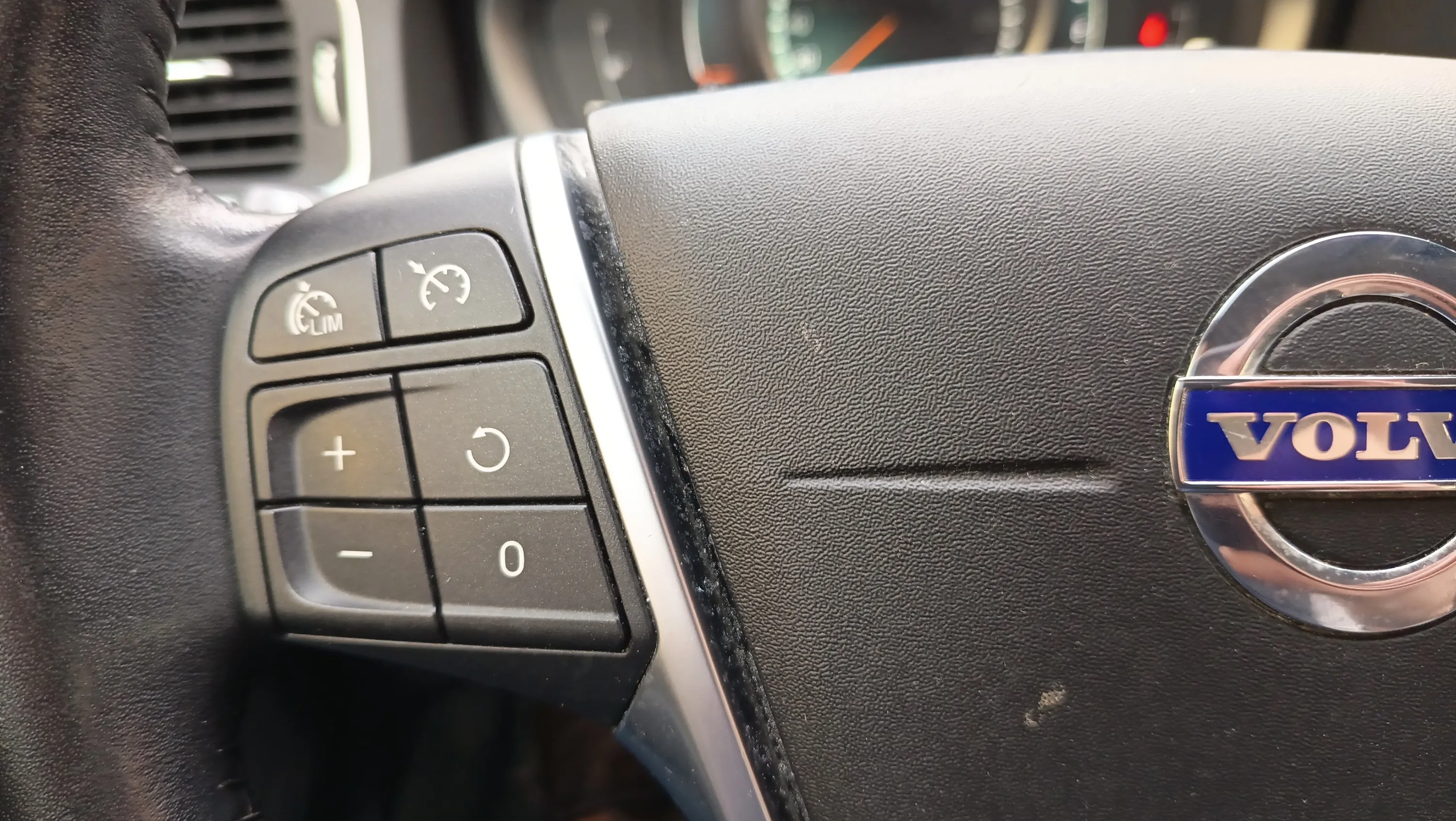Volvo V60 2.0 T3 Kinetic - foto 11
